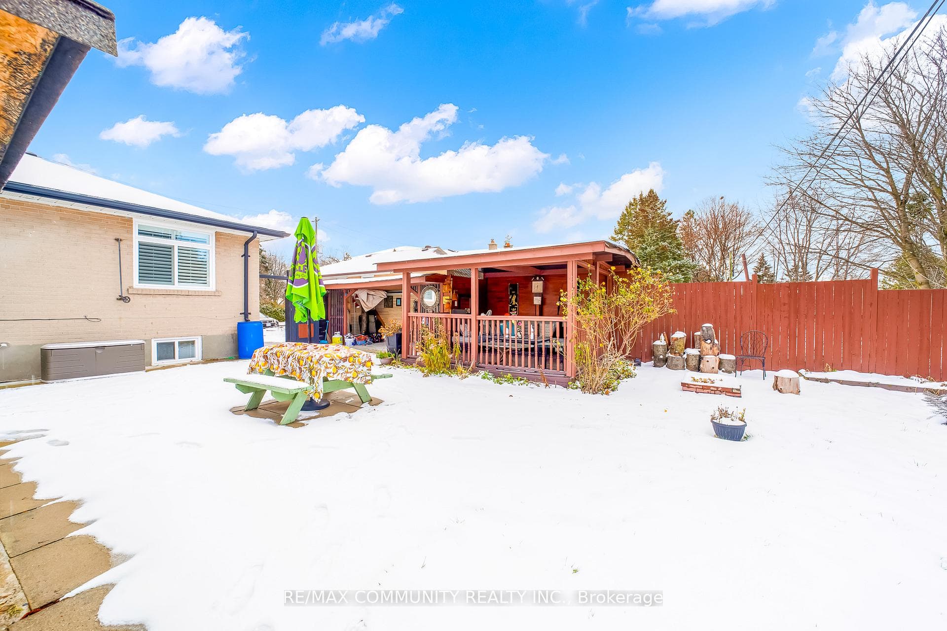 24 Hurley Crescent photo 42