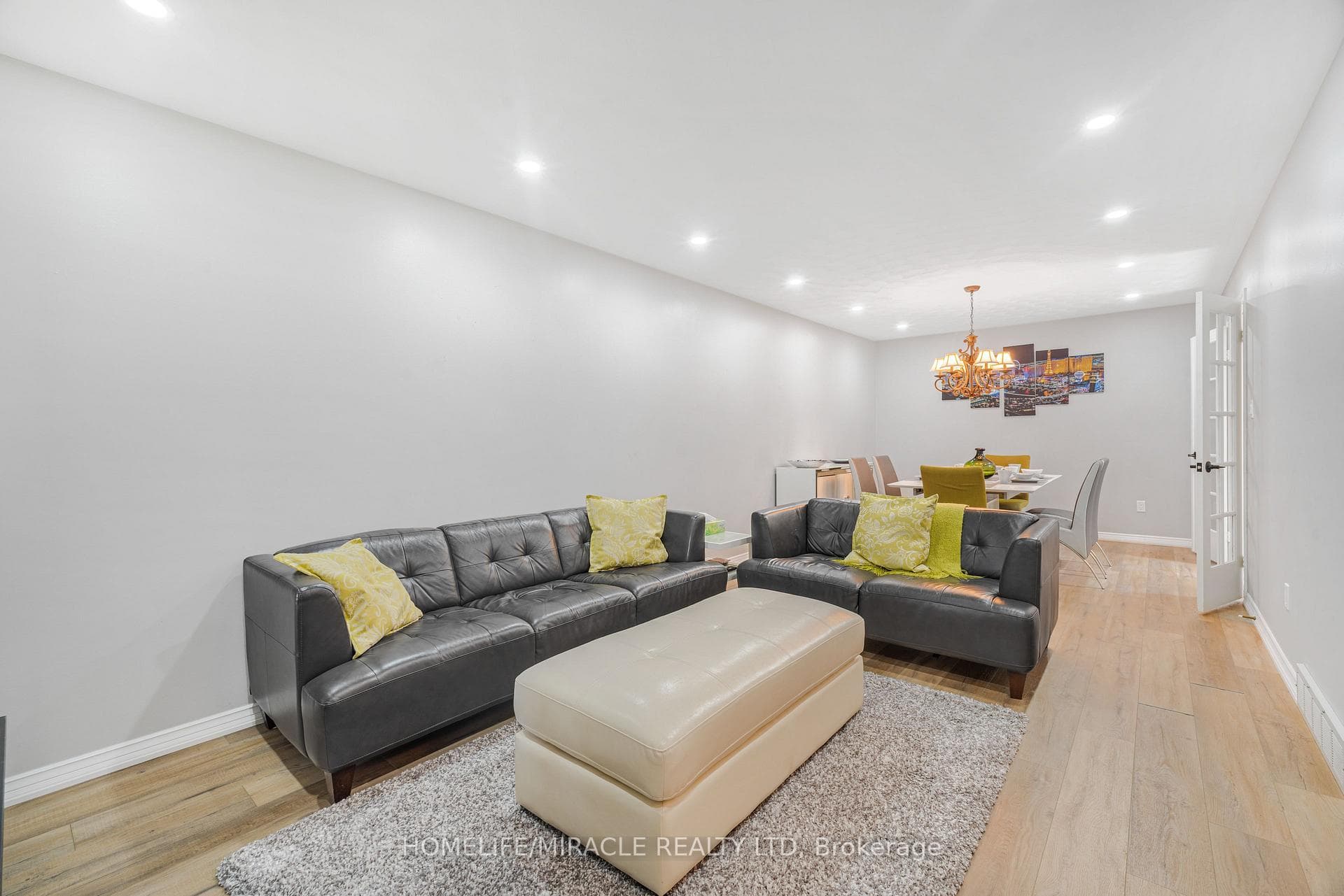 23 Millpond Place photo 15