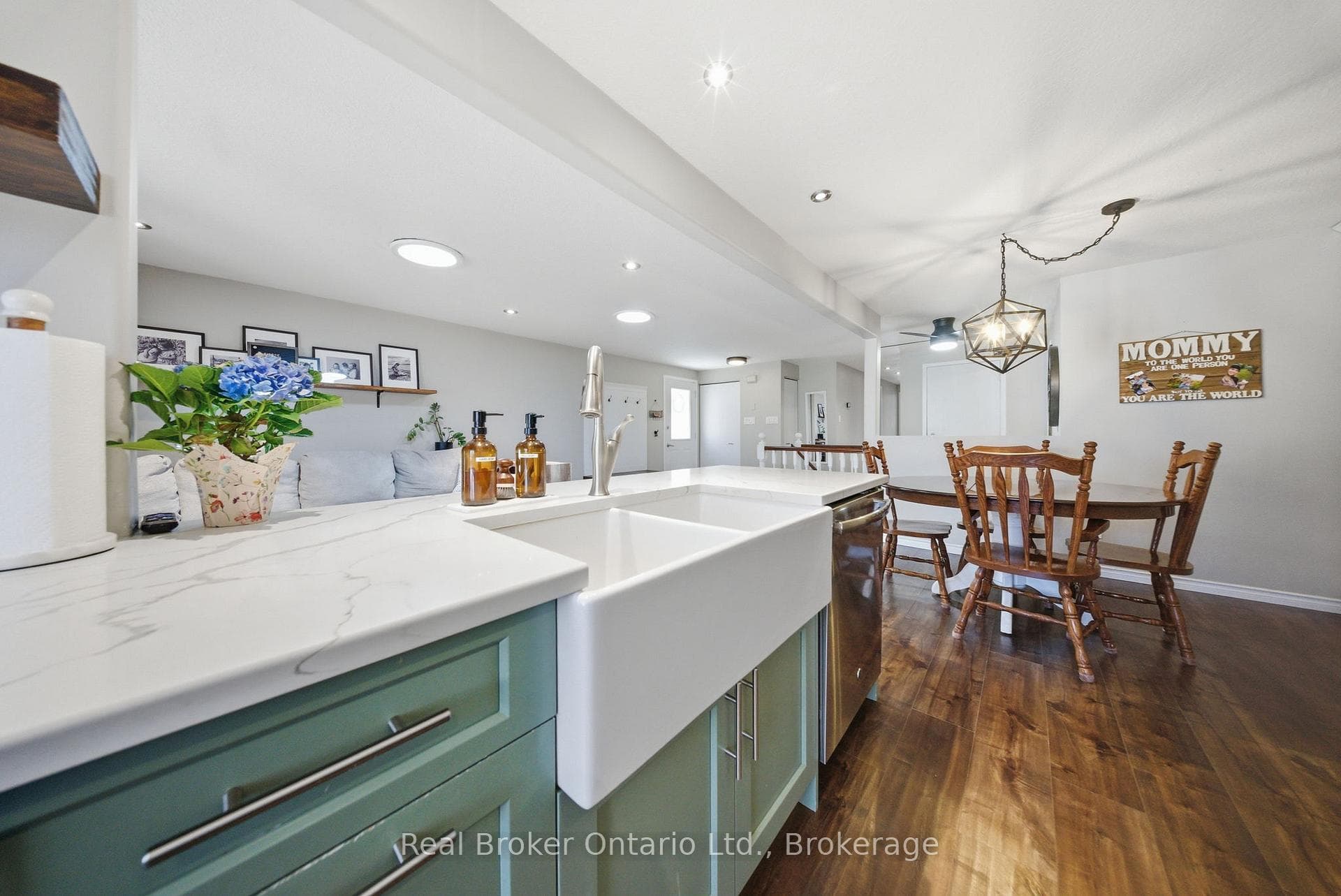 58 Leacock Avenue photo 20
