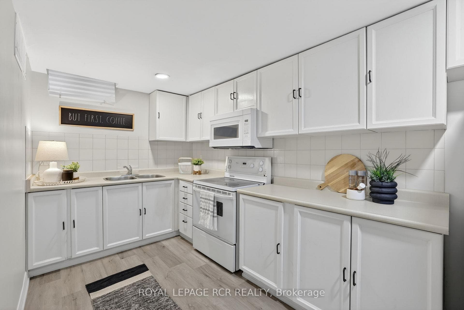 186 Patna Crescent photo 36