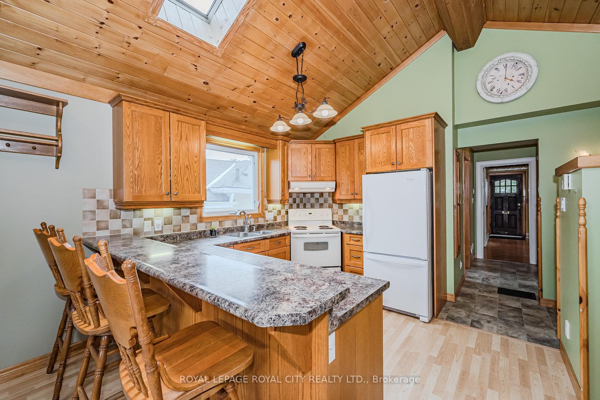 72 Essex Street photo 7