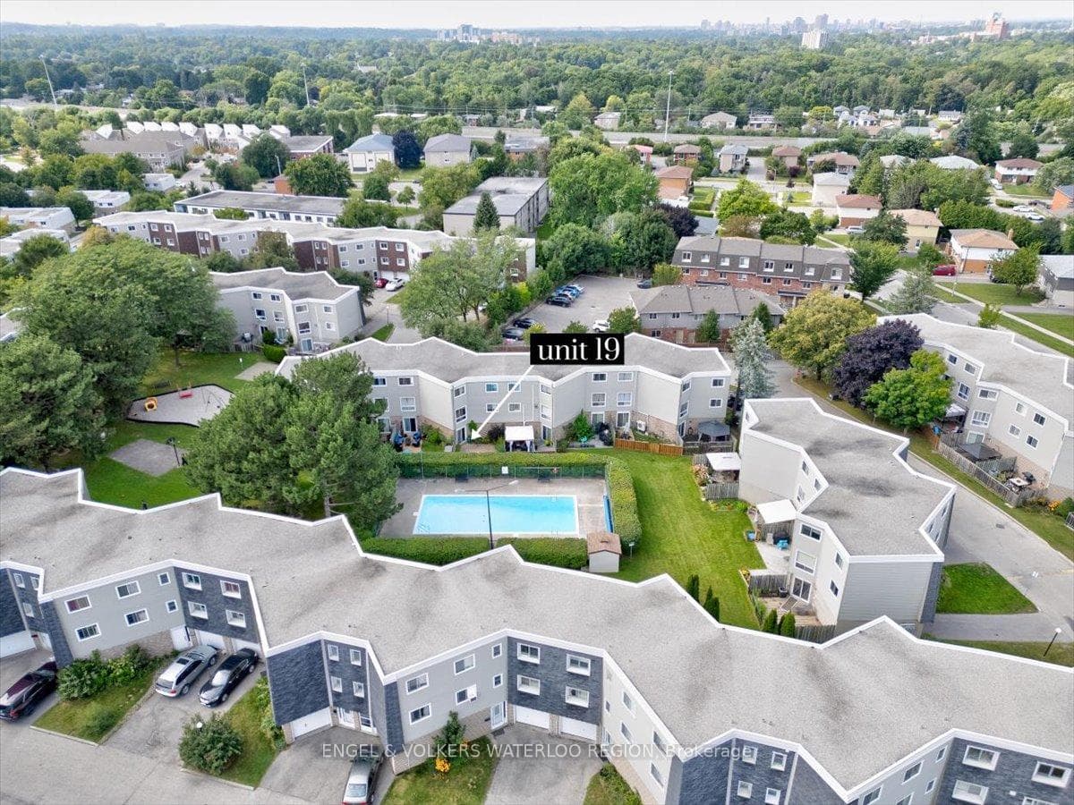 60 Elmsdale Drive Unit 19 photo 31