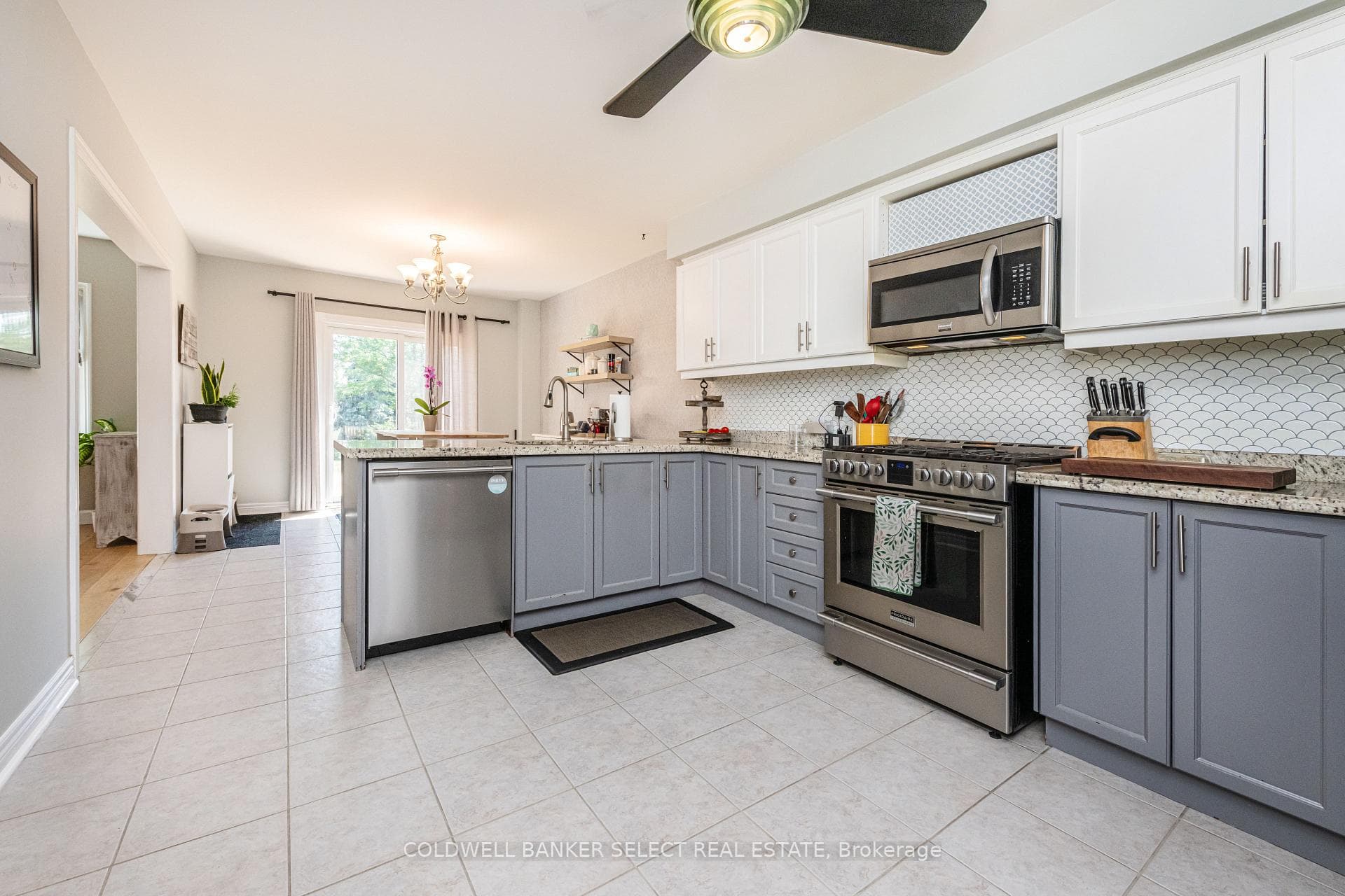 32 Coolspring Crescent photo 12