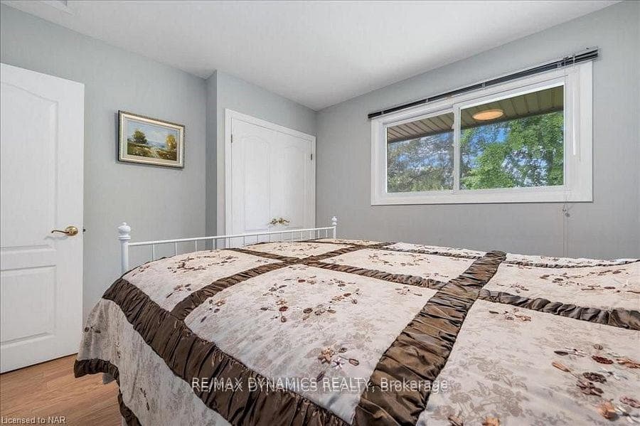 15842 NIAGARA RIVER Parkway photo 18