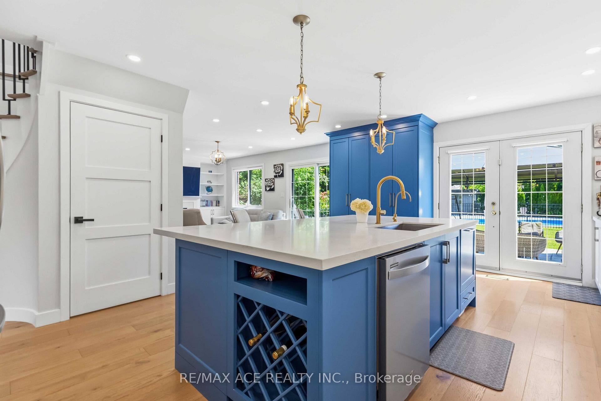 19 Barker Court photo 13