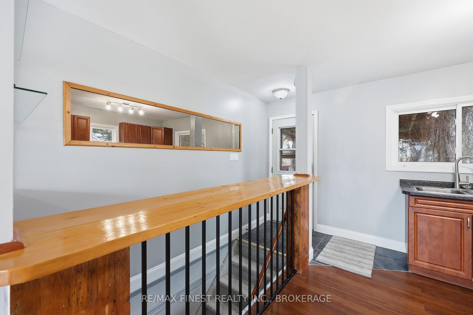 3007 Princess Street photo 22