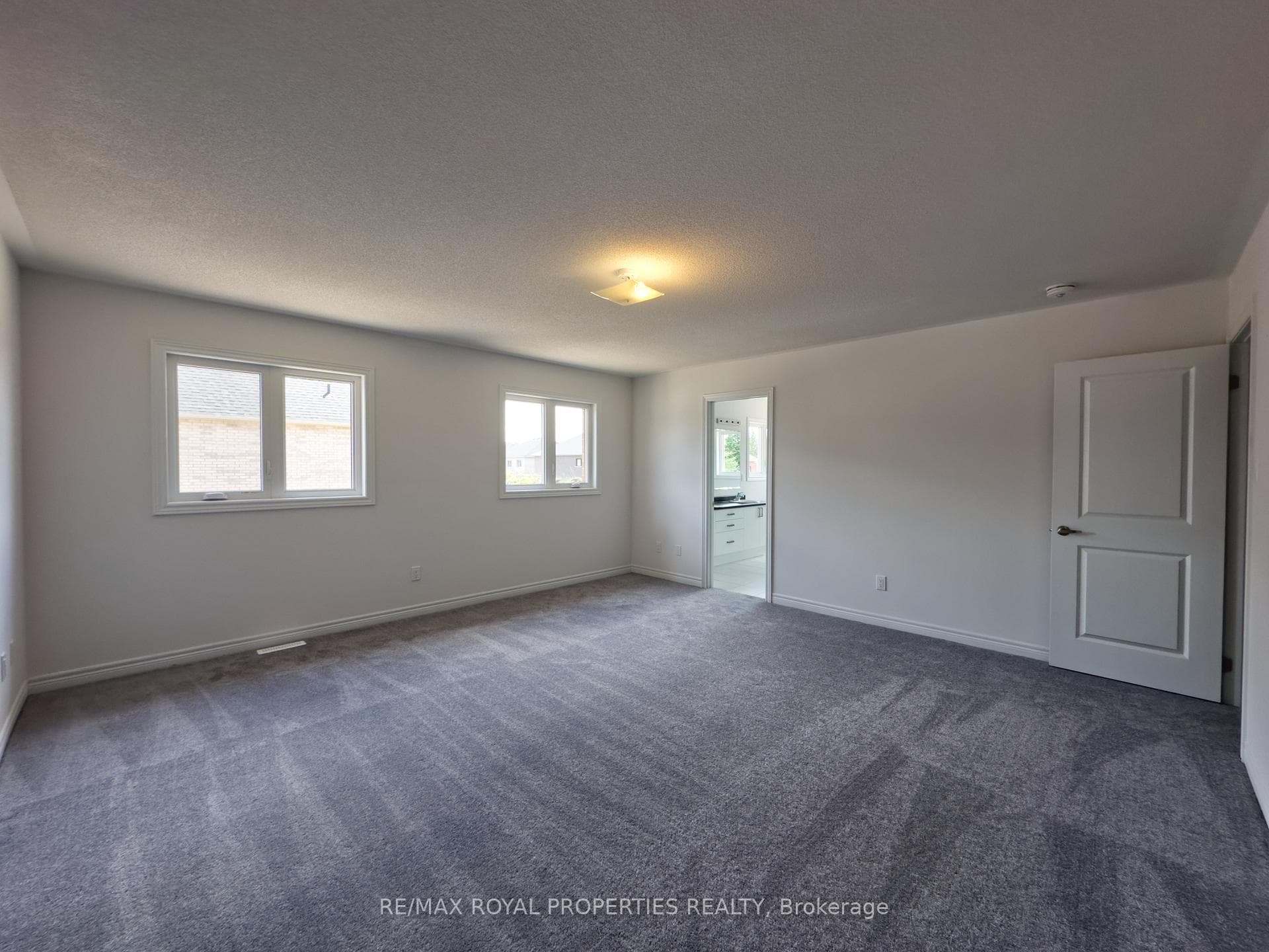 83 Baycroft Boulevard photo 22