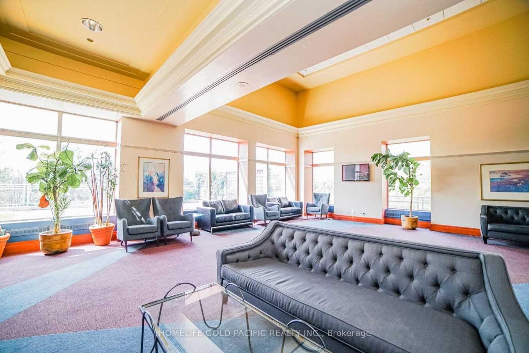 18 Lee Centre Drive Unit 1210 photo 8