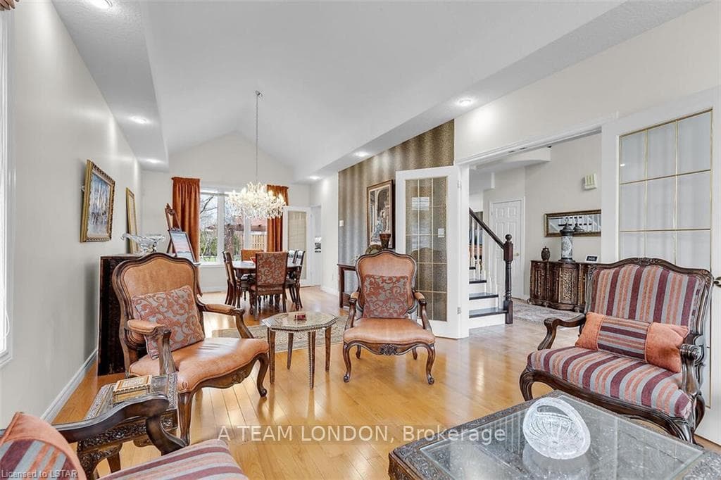 206 Ambleside Drive photo 11