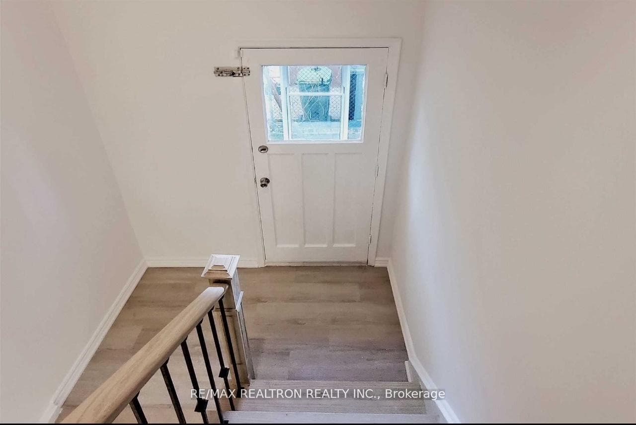 39 Bowerbank Drive photo 11