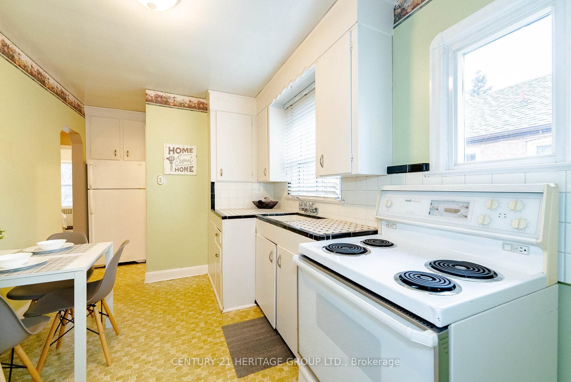 40 Innisdale Drive photo 5