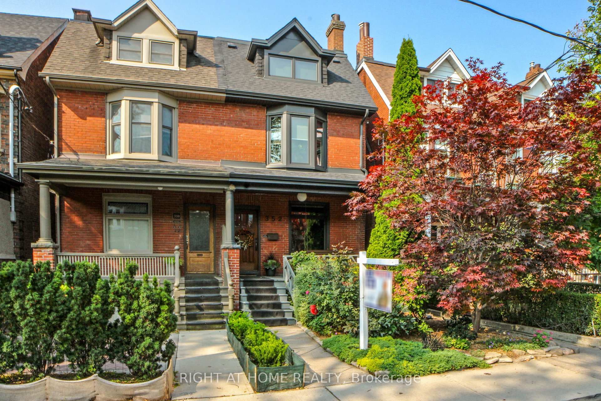 352 Crawford Street photo 1