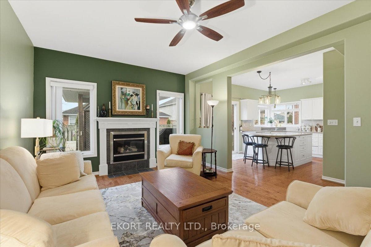 22 Linden Lane photo 15