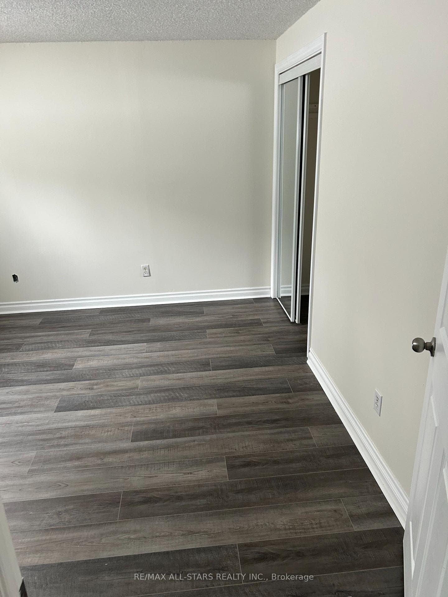 197 Pleasant Boulevard photo 7