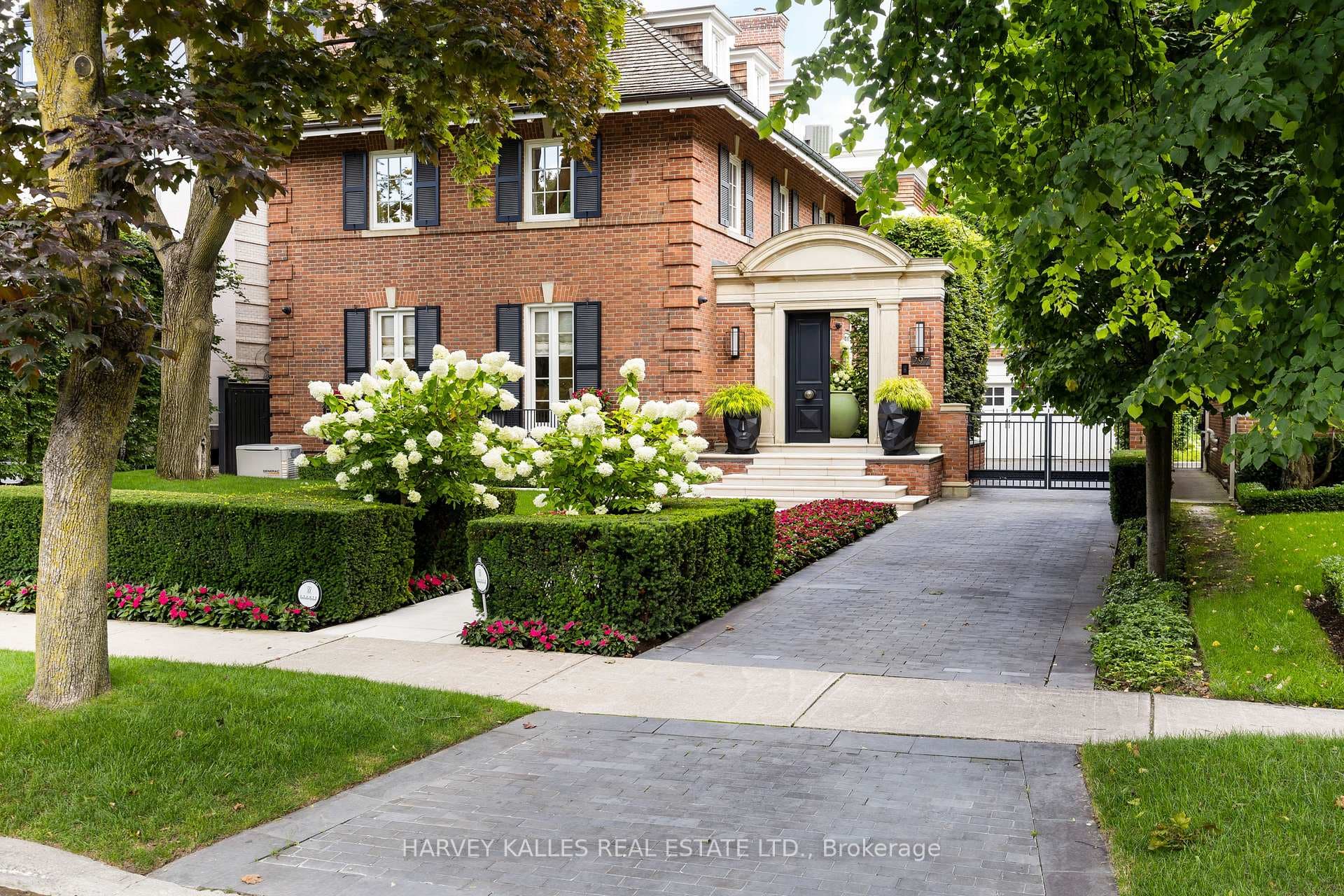 297 Russell Hill Road photo 3