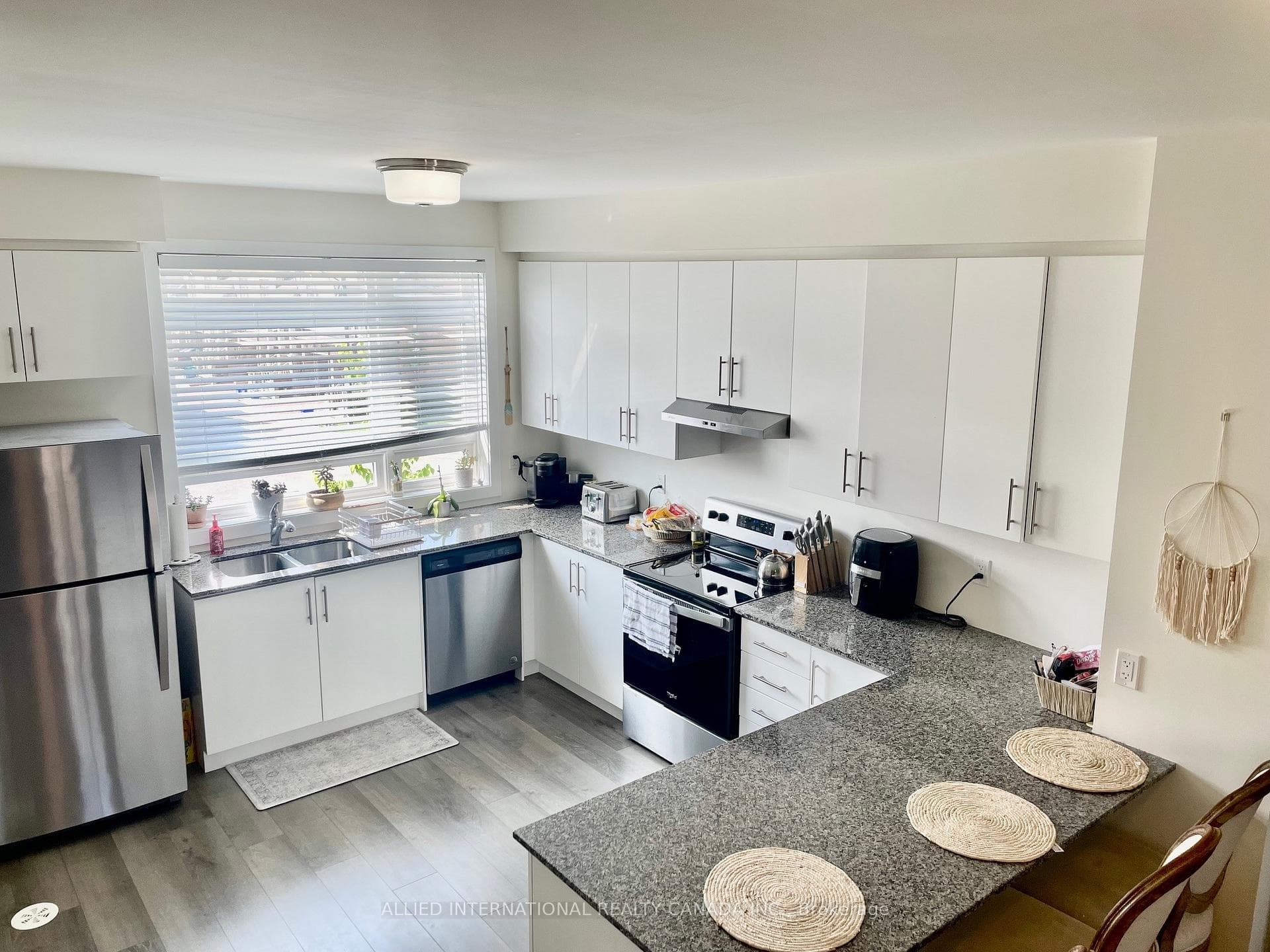 250 Finch Avenue Unit 202 photo 18