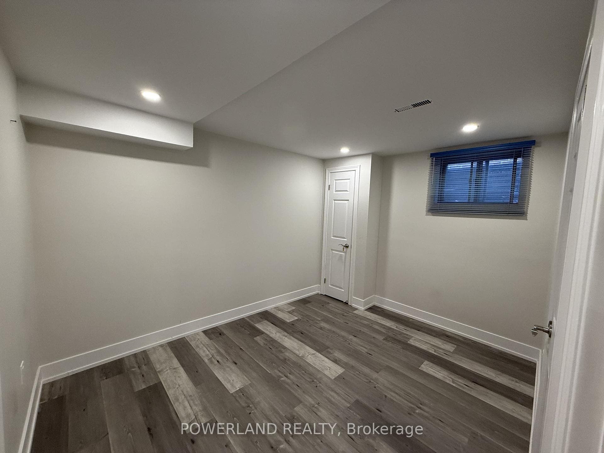 267 Huntsmill Boulevard Unit Basement photo 8
