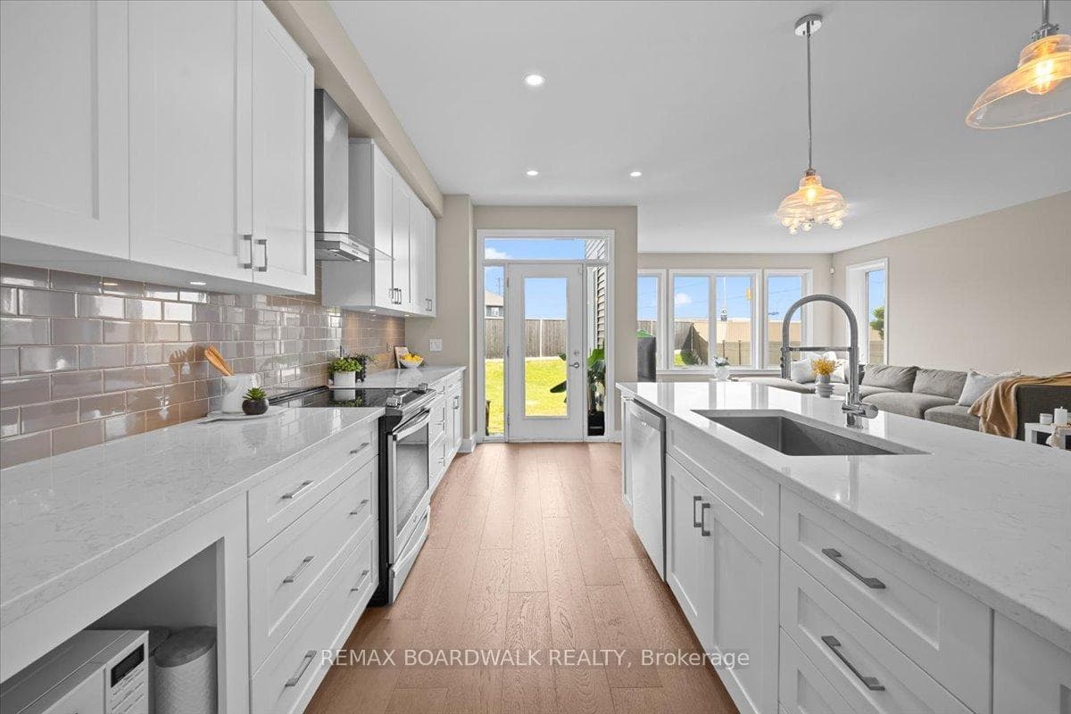 620 Barry Helman Drive photo 15