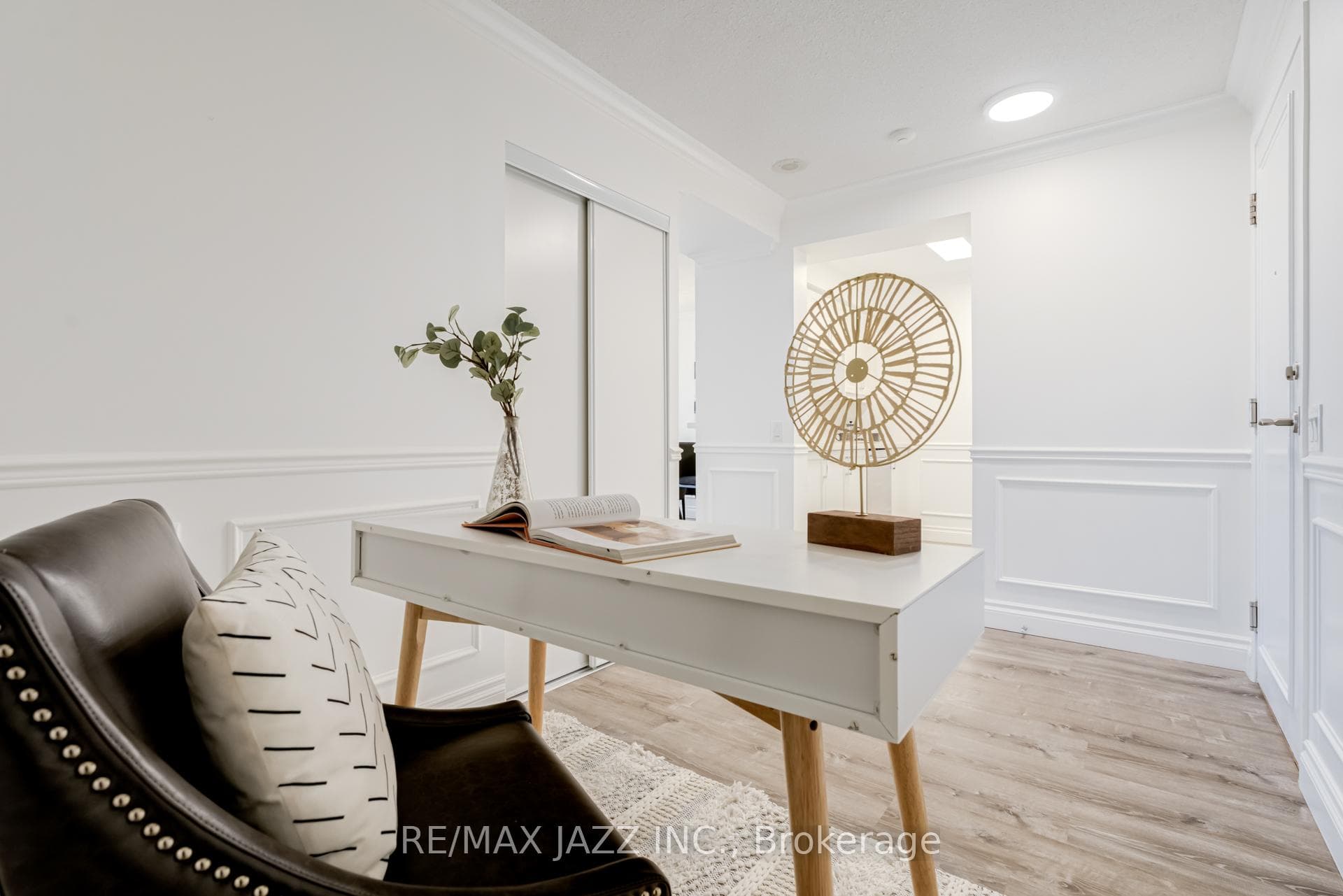 1200 The Esplanade N/A Unit 415 photo 11