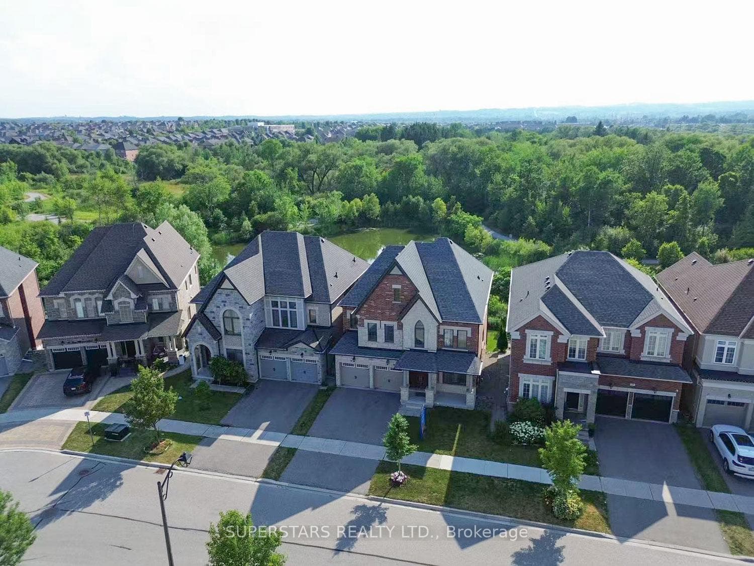 31 Roy Harper Avenue photo 31