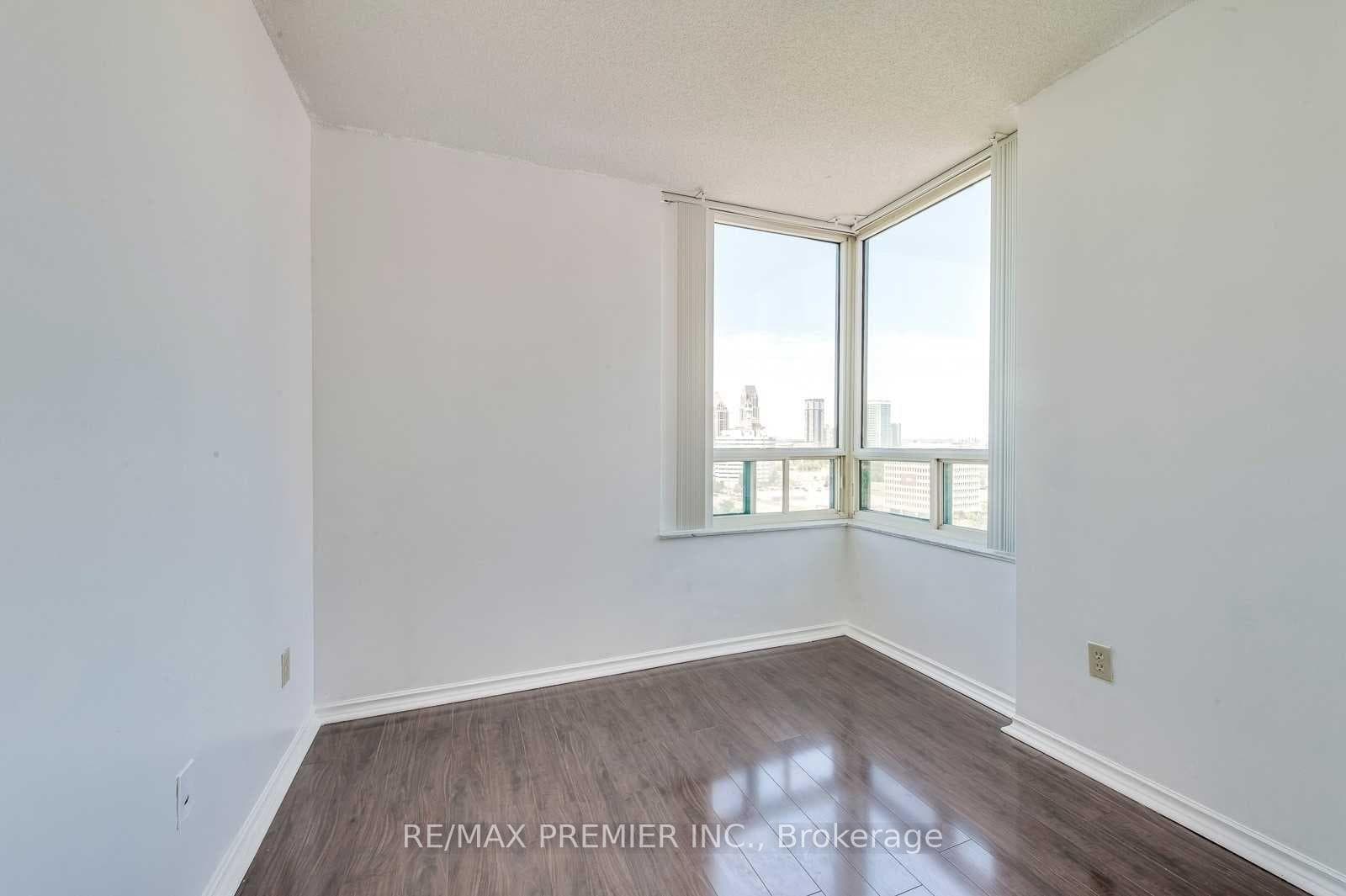 285 Enfield Place Unit 1809 photo 25