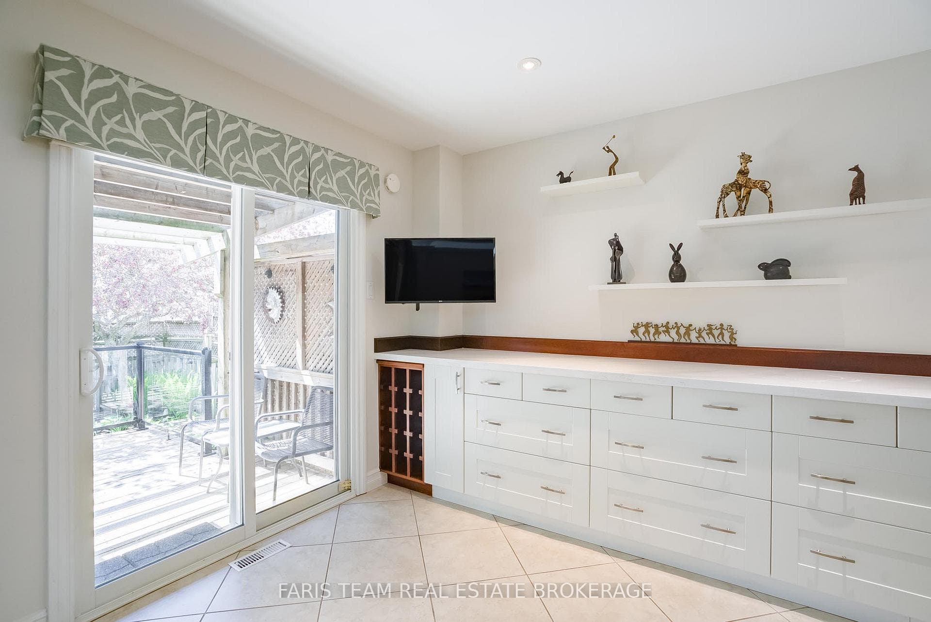 40 Orwell Crescent photo 8