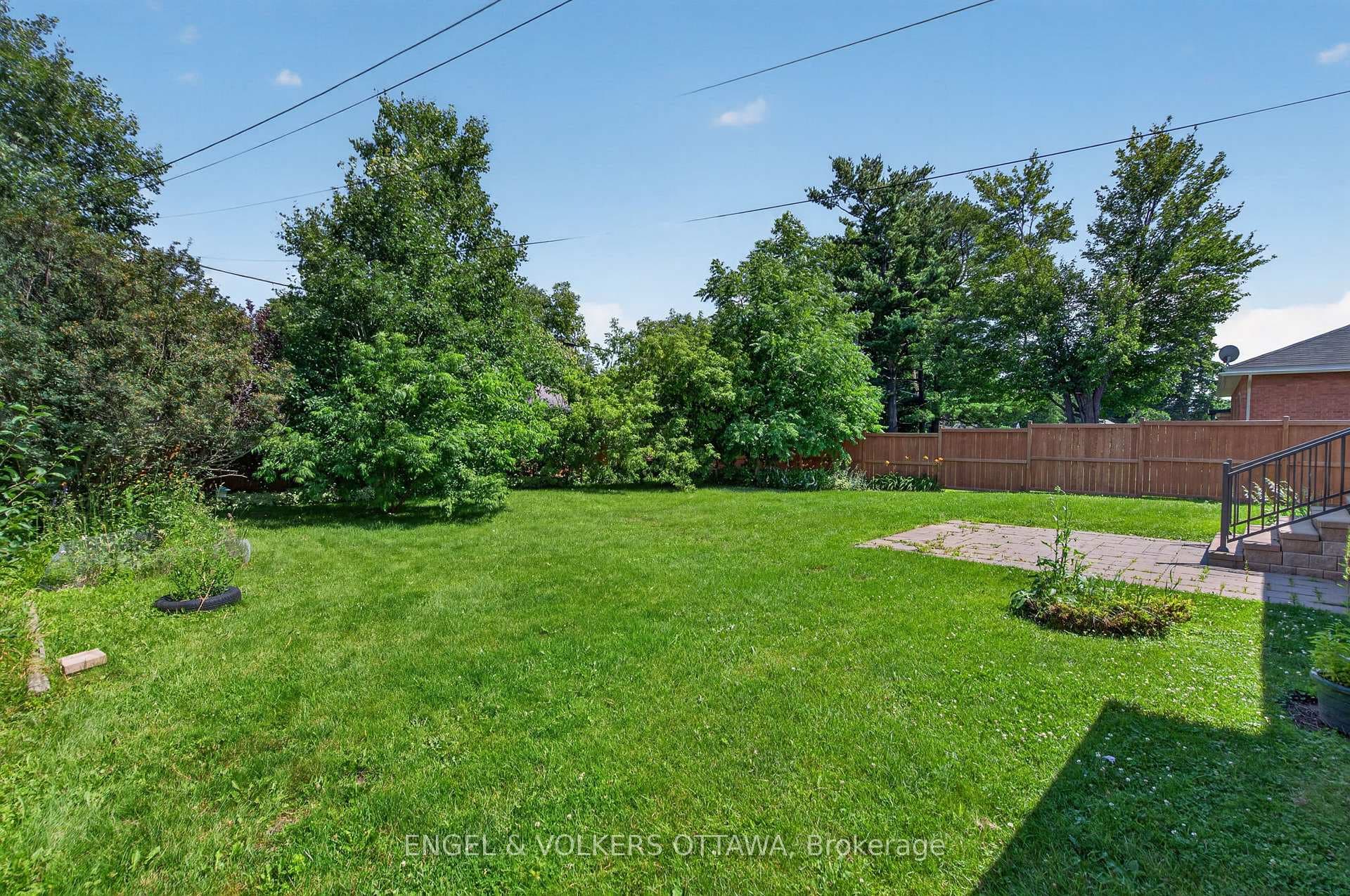 2439 Alta Vista Drive photo 28