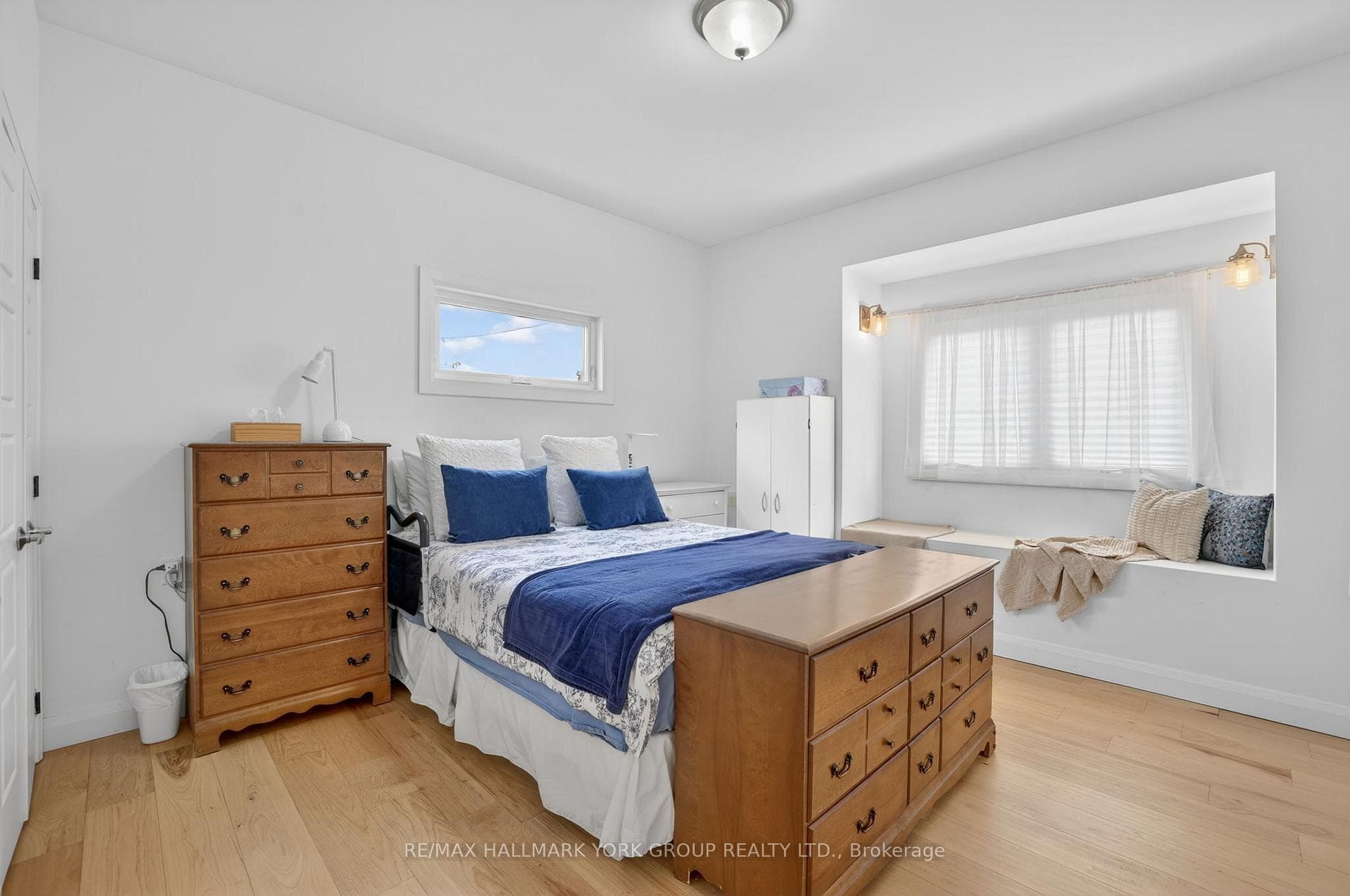 294 Cawthra Boulevard photo 12