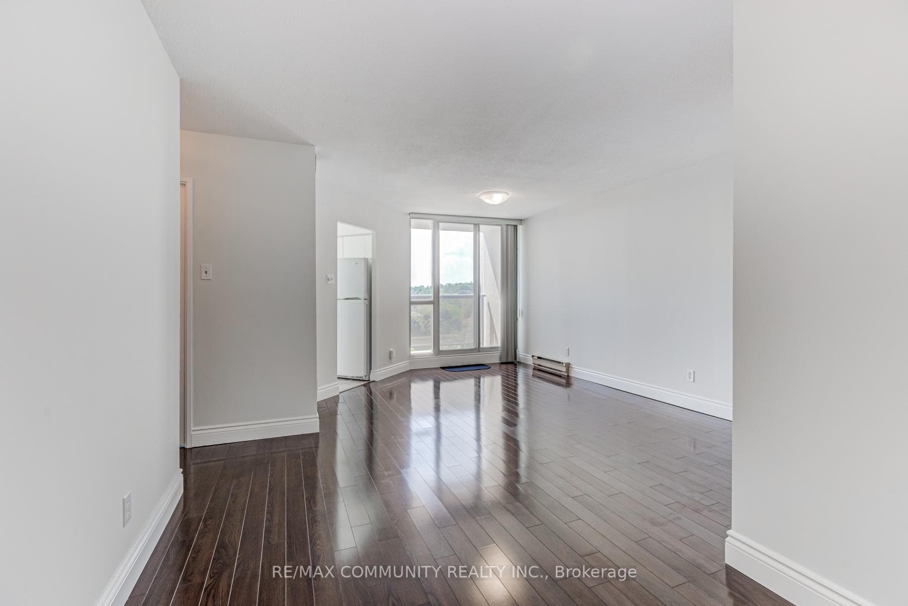 2 Westney Road Unit 705 photo 11