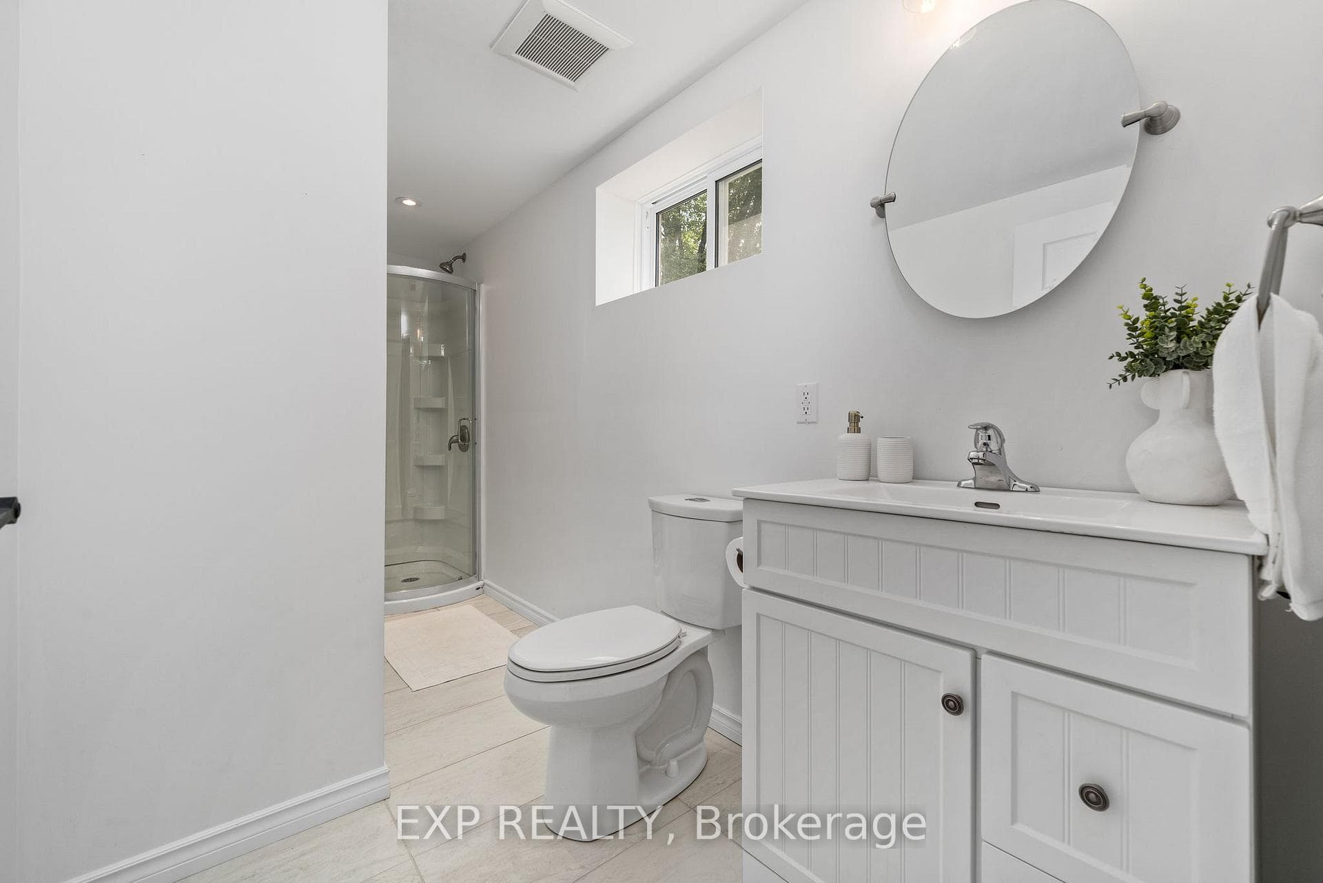 13481 Loyalist Parkway photo 29