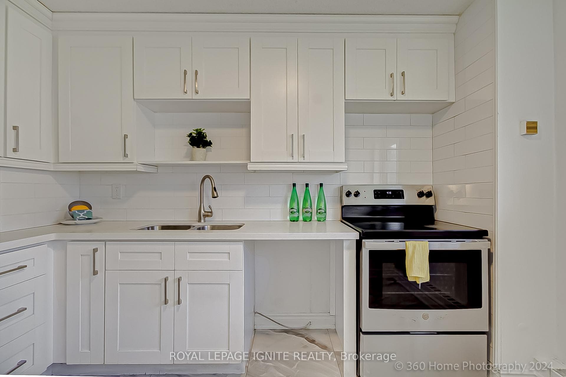 100 Wingarden Court Unit 304 photo 11