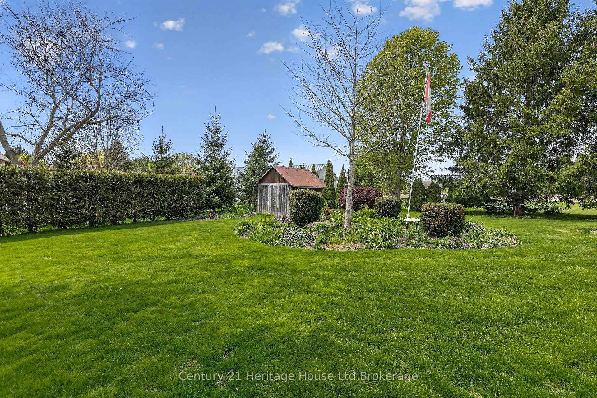 15 Hampden Street photo 44