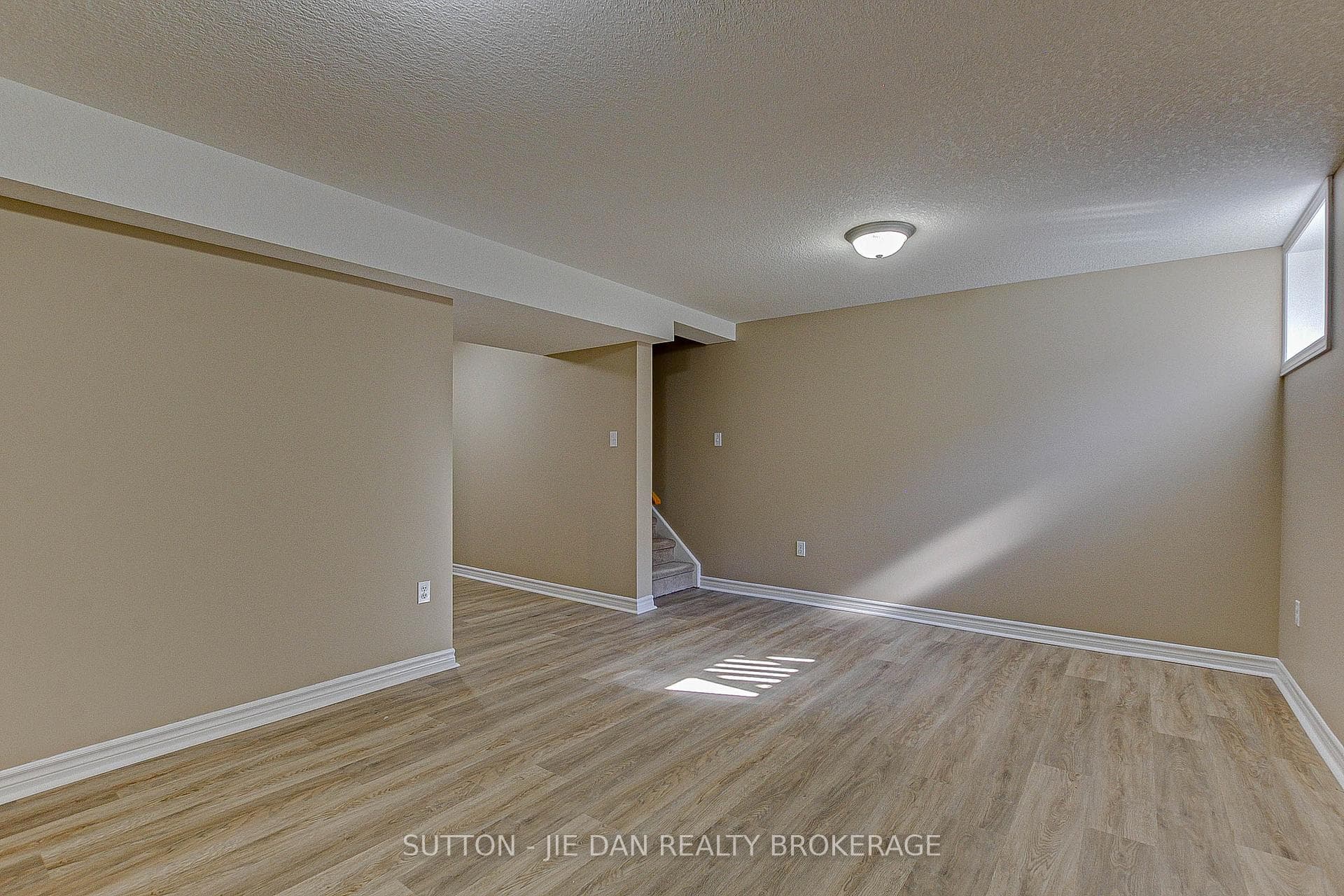 1059 Whetherfield Street Unit 50 photo 15