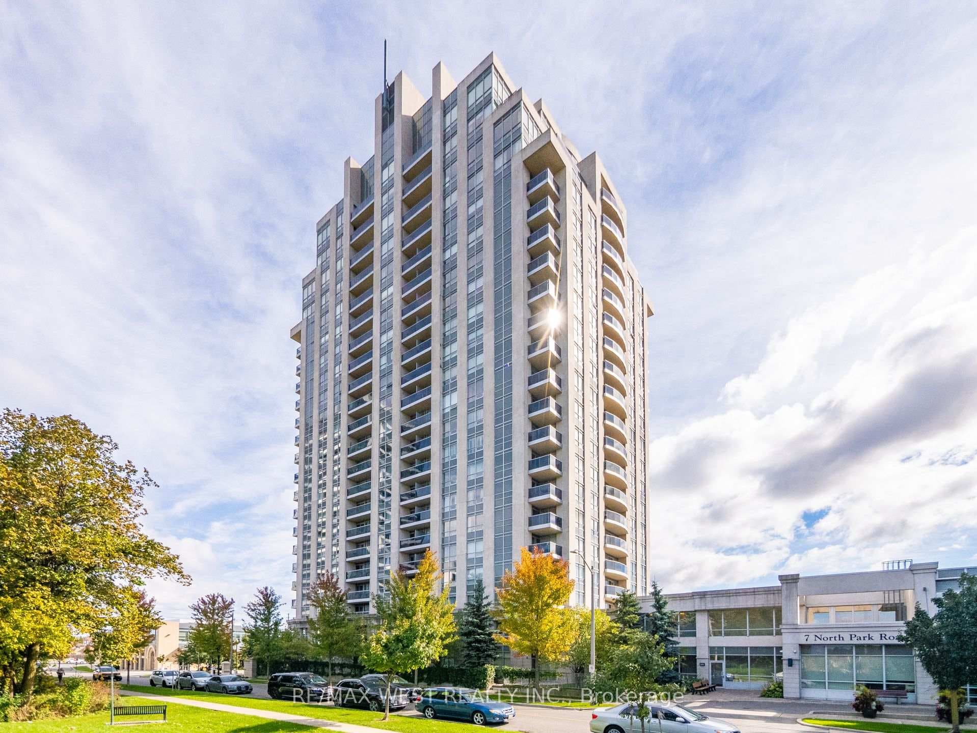 7 North Park Road Unit 309 photo 3