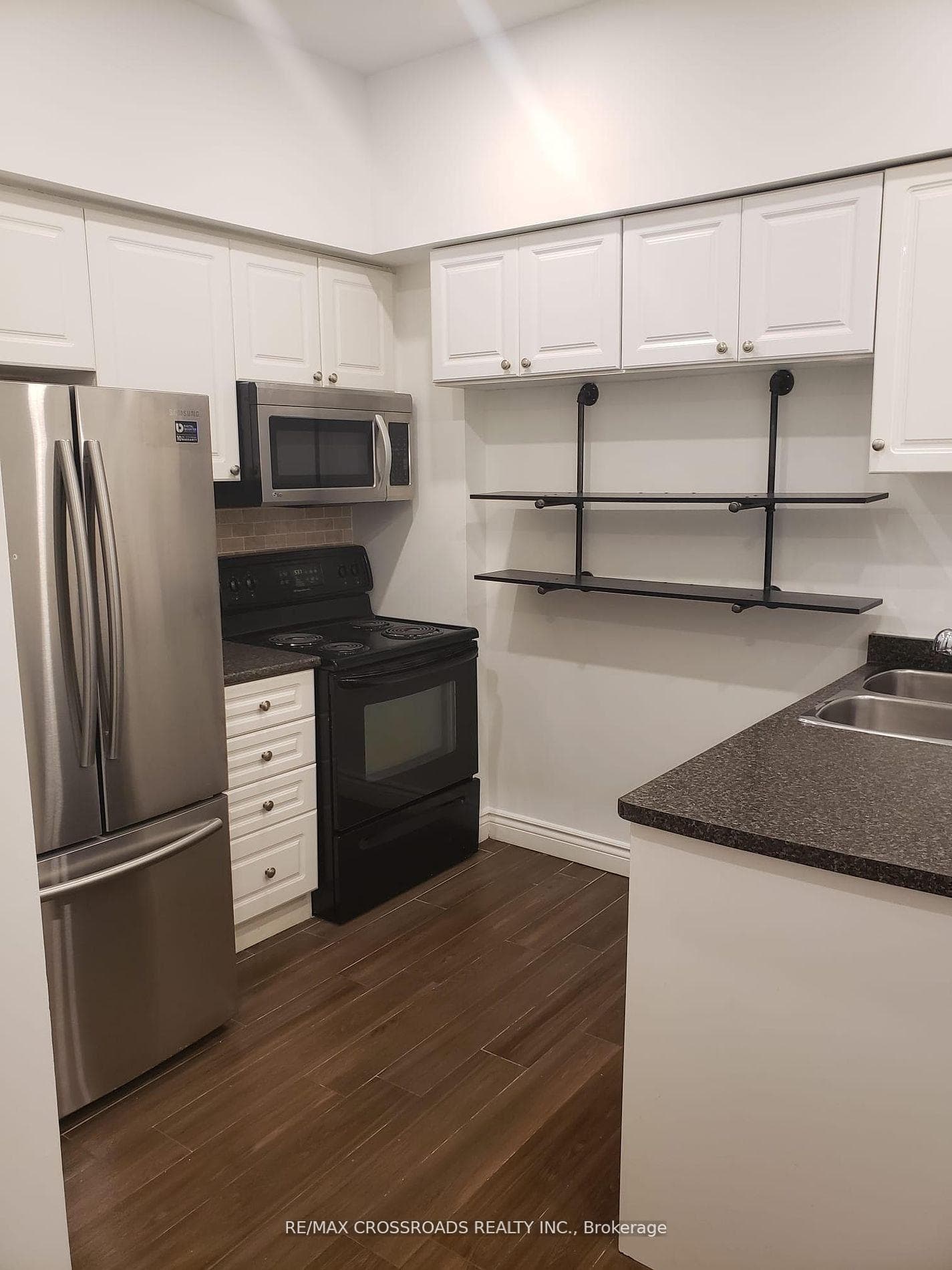 601 Shoreline Drive Unit 157 photo 4