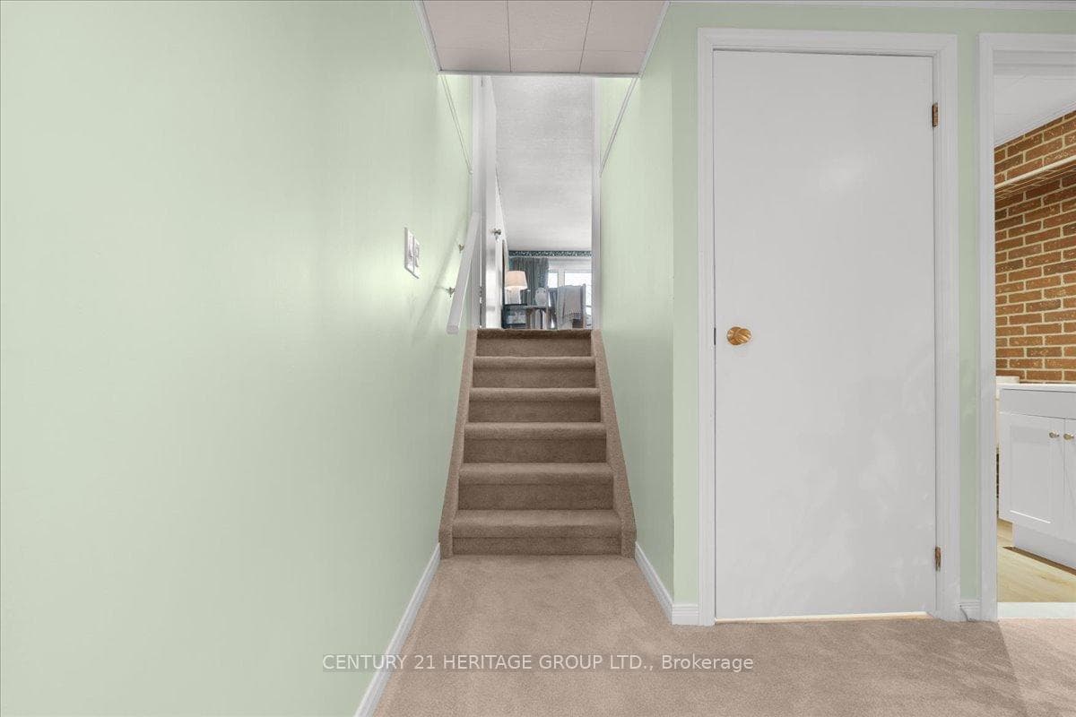 126 Garden Crescent photo 29