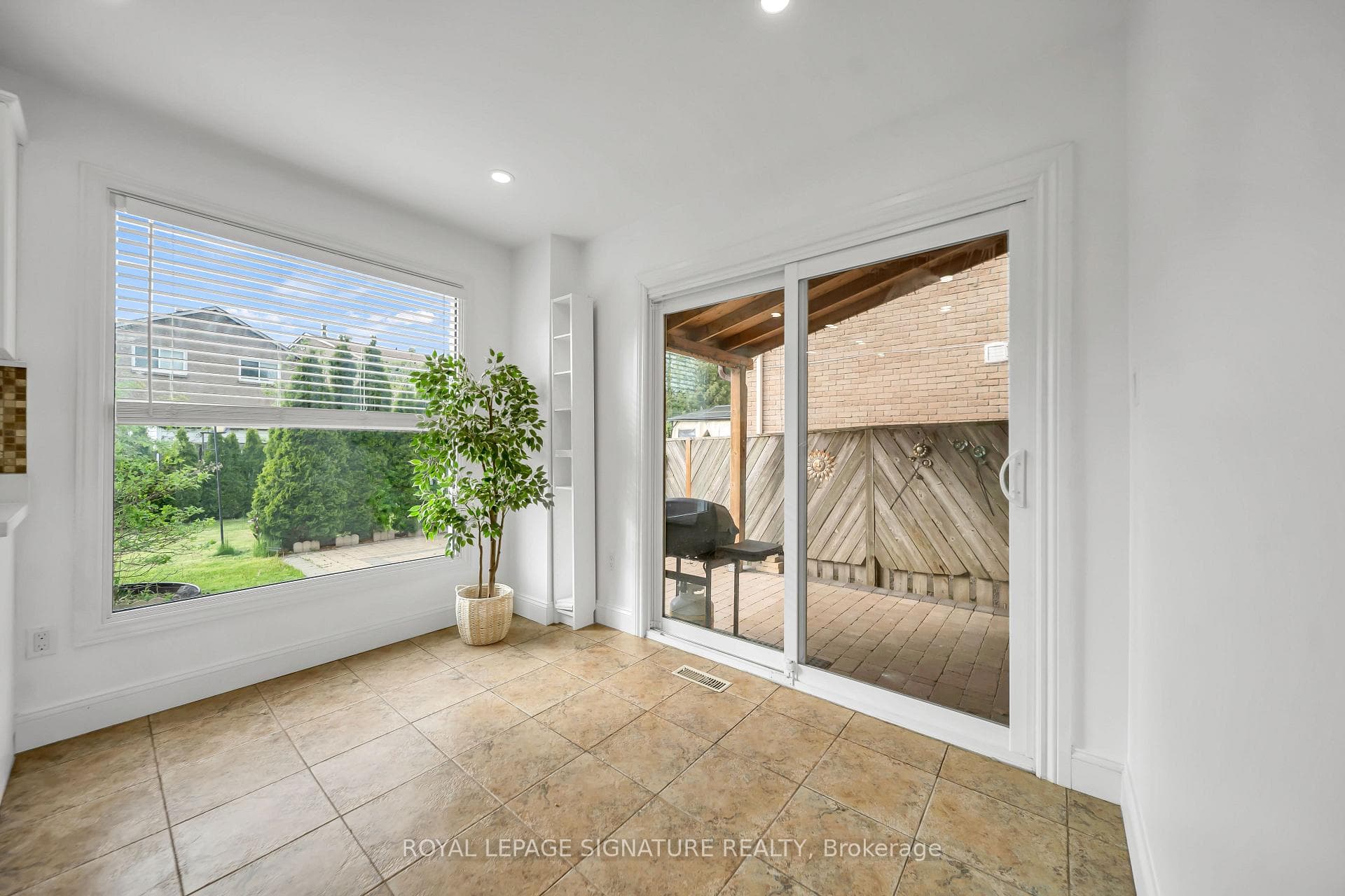 2479 Grindstone Court photo 18