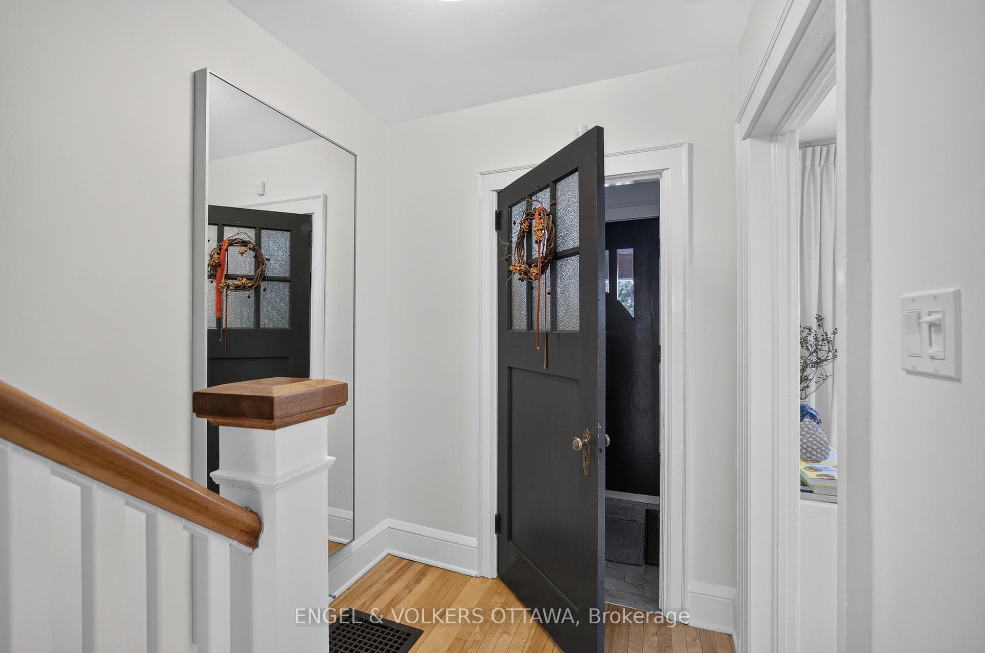 174 Hickory Street photo 6