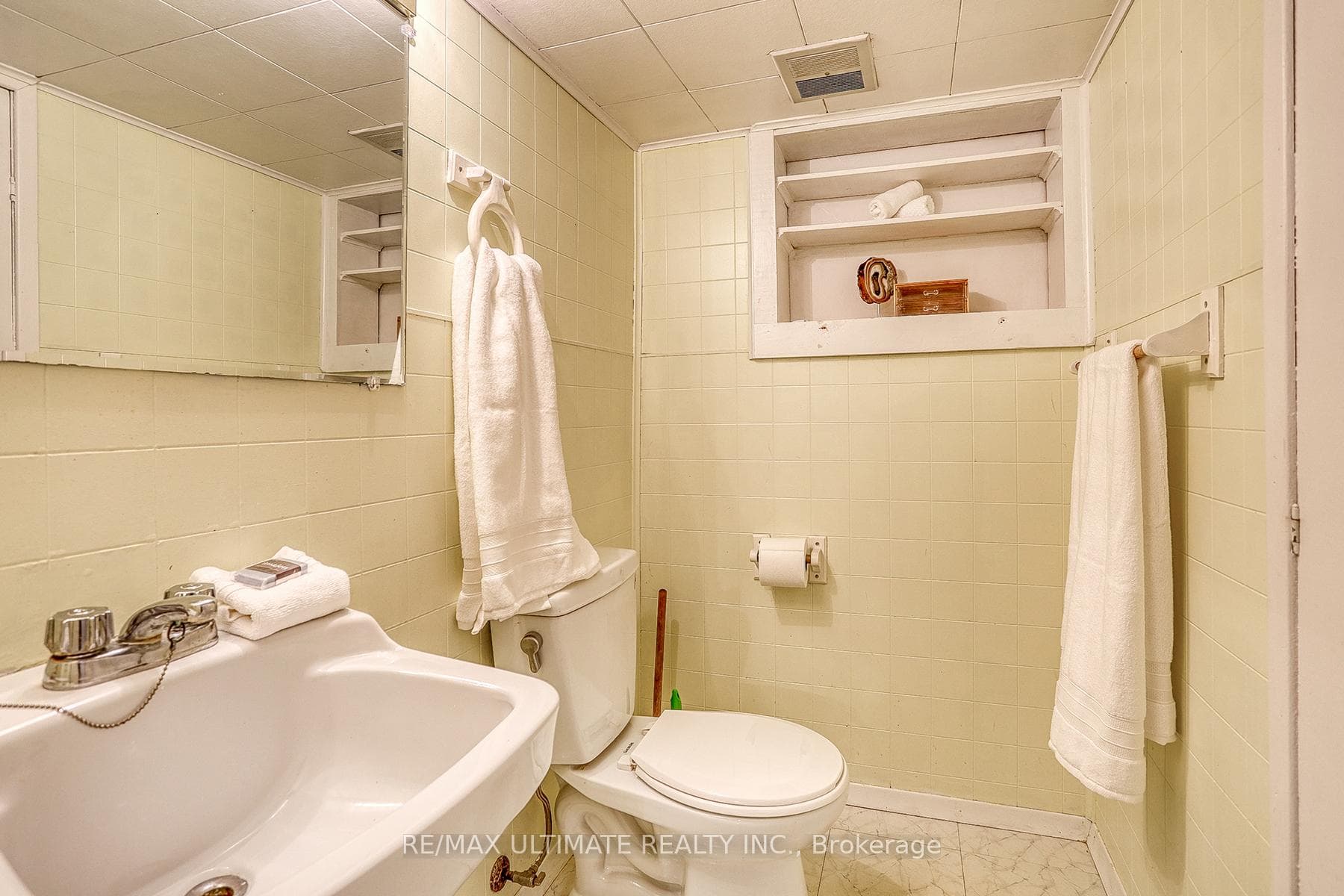 91 Lord Roberts Drive photo 29