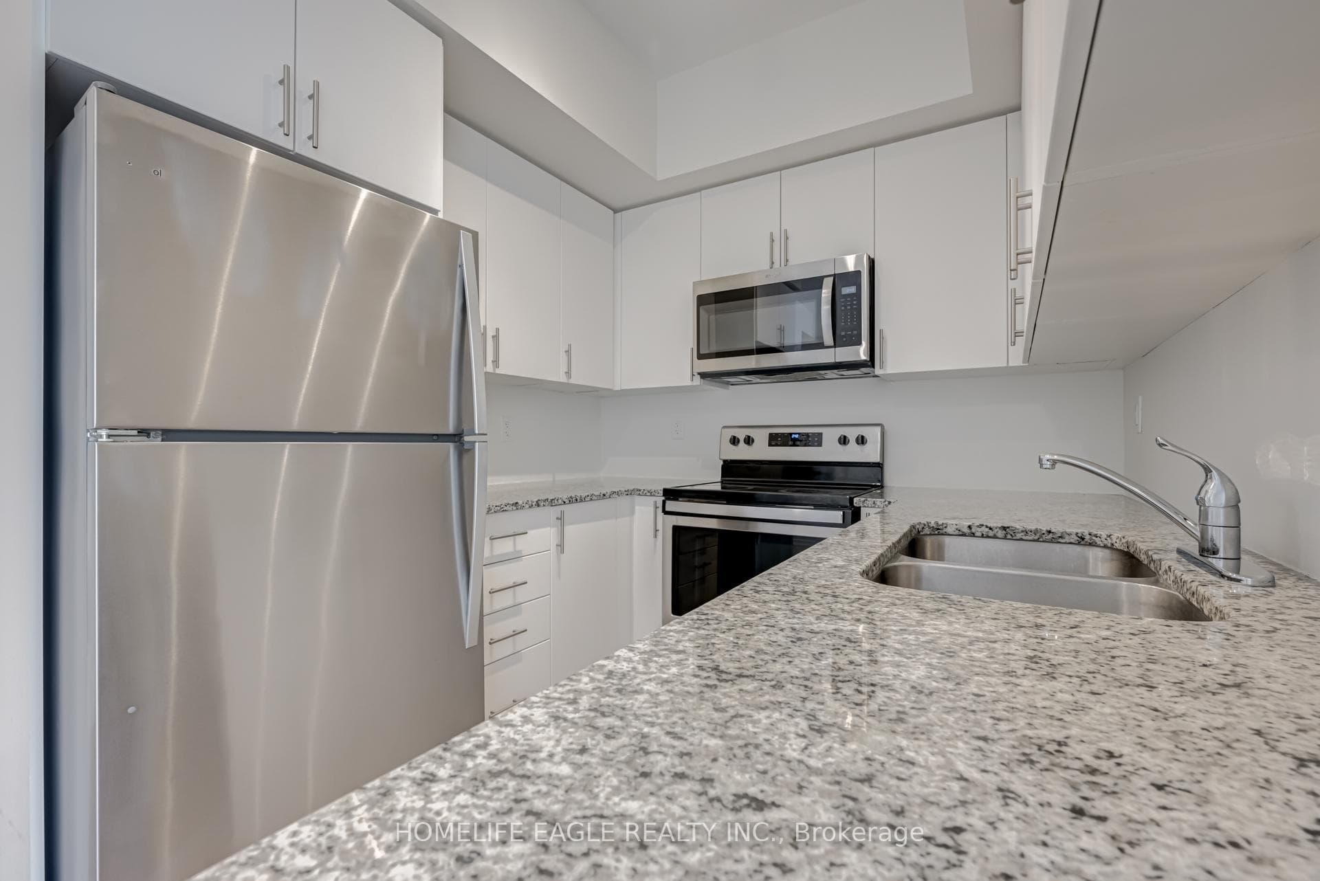 8825 Sheppard Avenue Unit 311 photo 8