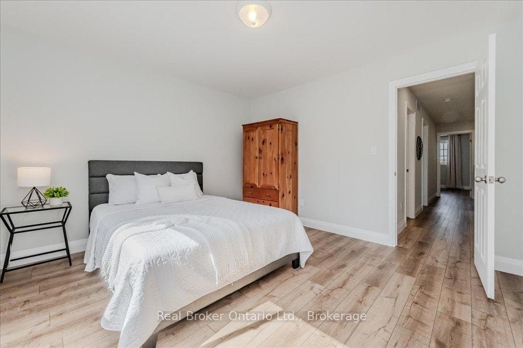 240 Westmeadow Drive Unit C14 photo 18