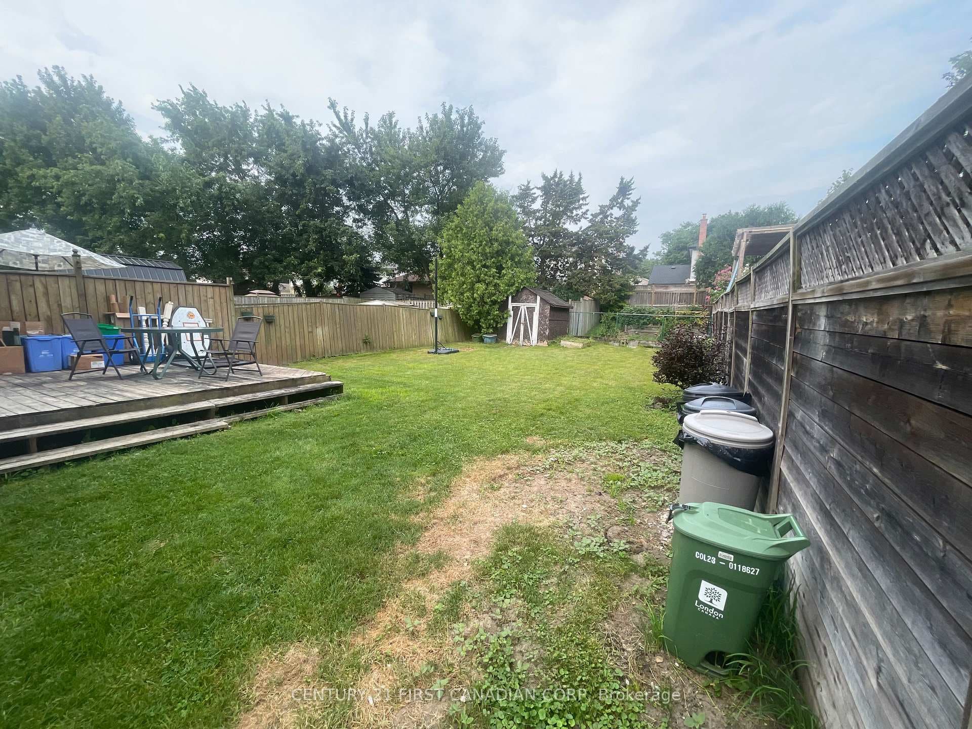 134 Augusta Crescent photo 20