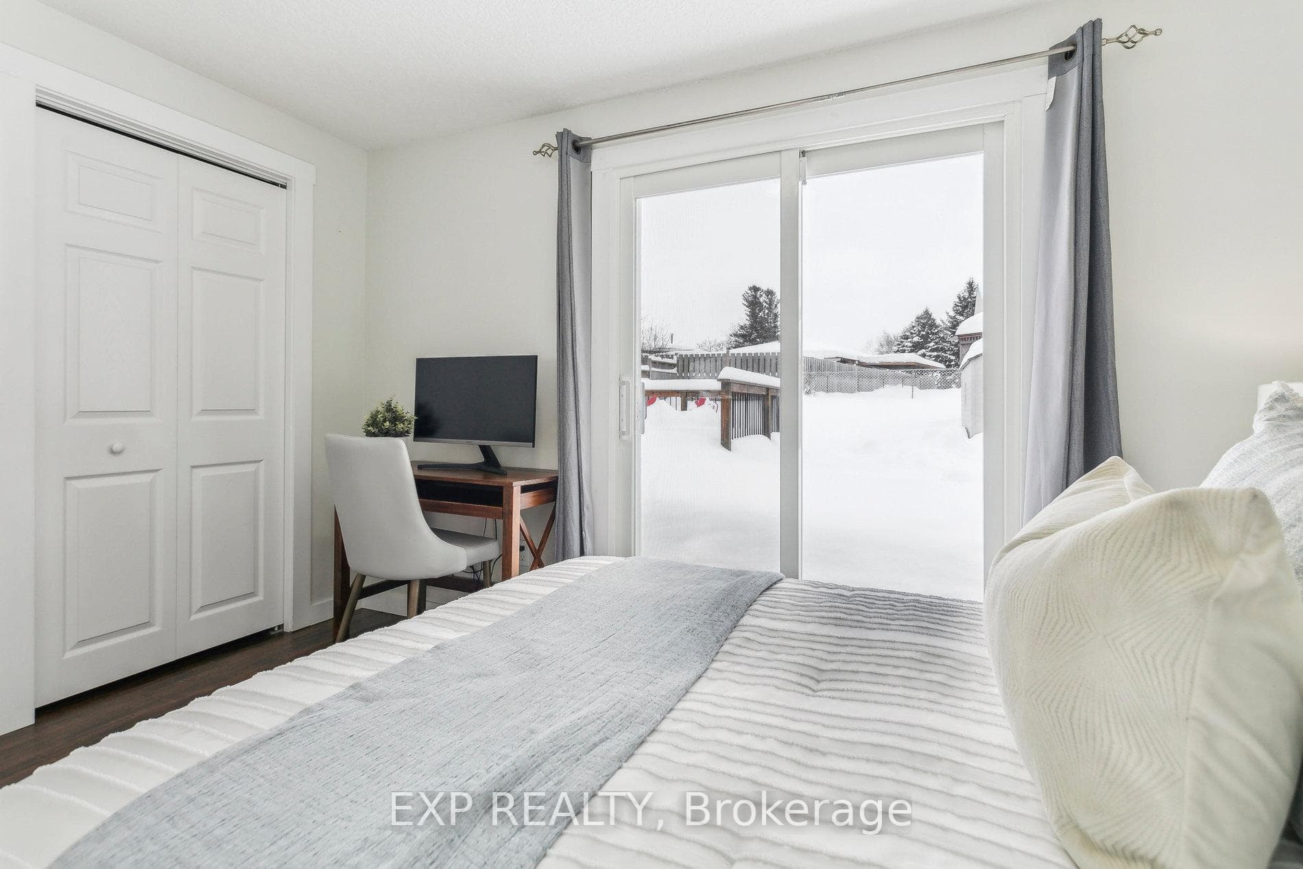 61 Rossford Crescent photo 22