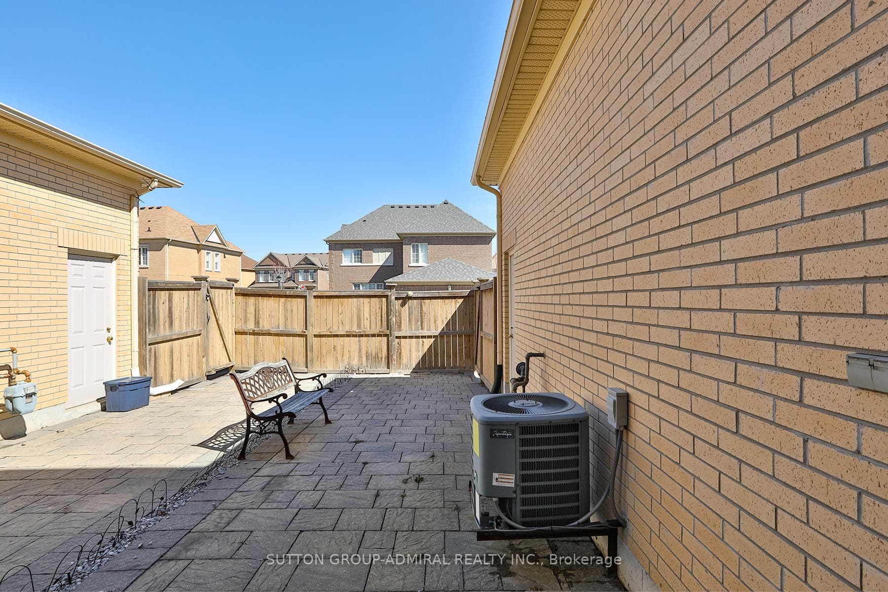 10317 Woodbine Avenue photo 15