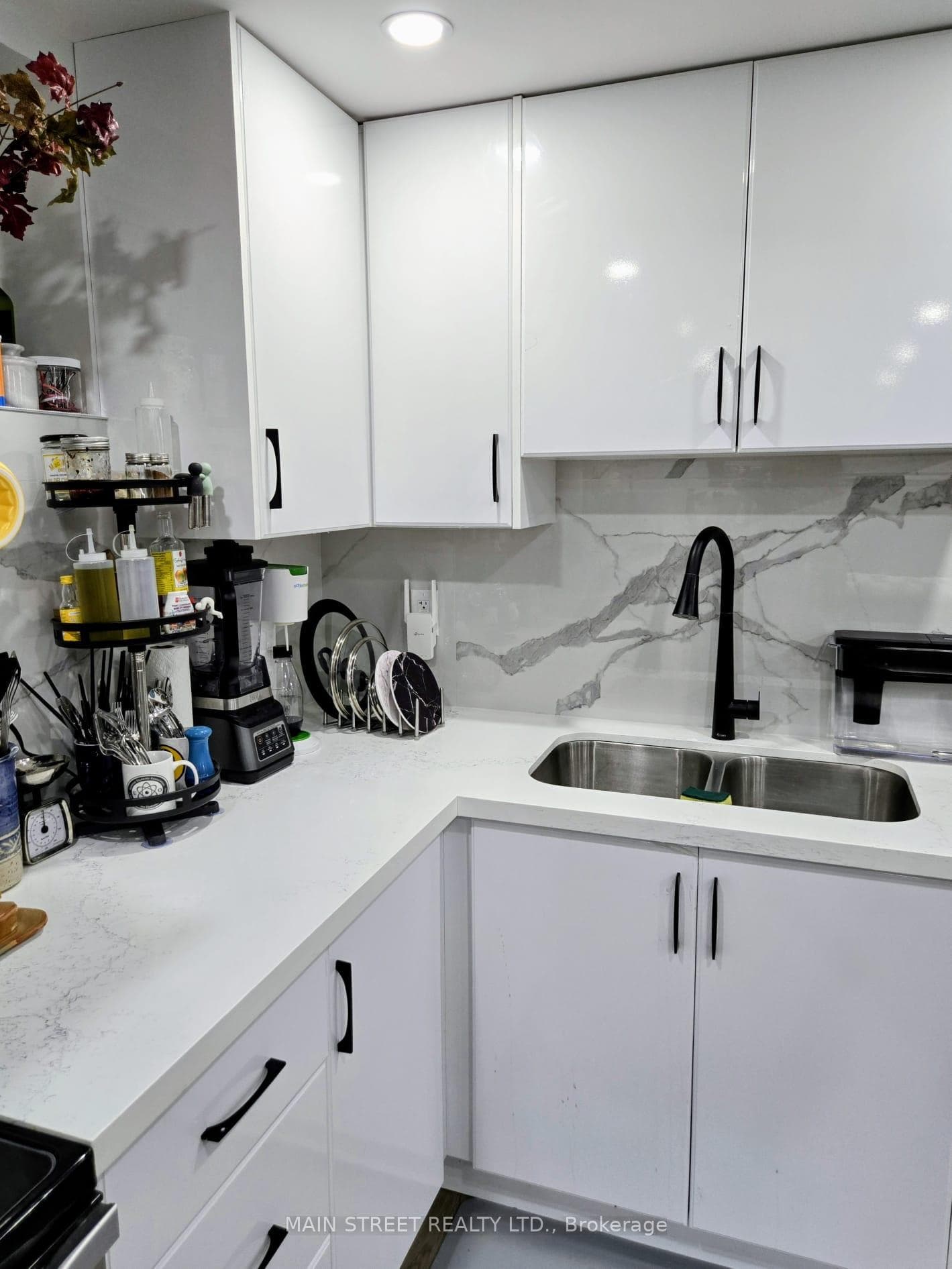 1382 Stillmeadow Lane Unit A photo 8