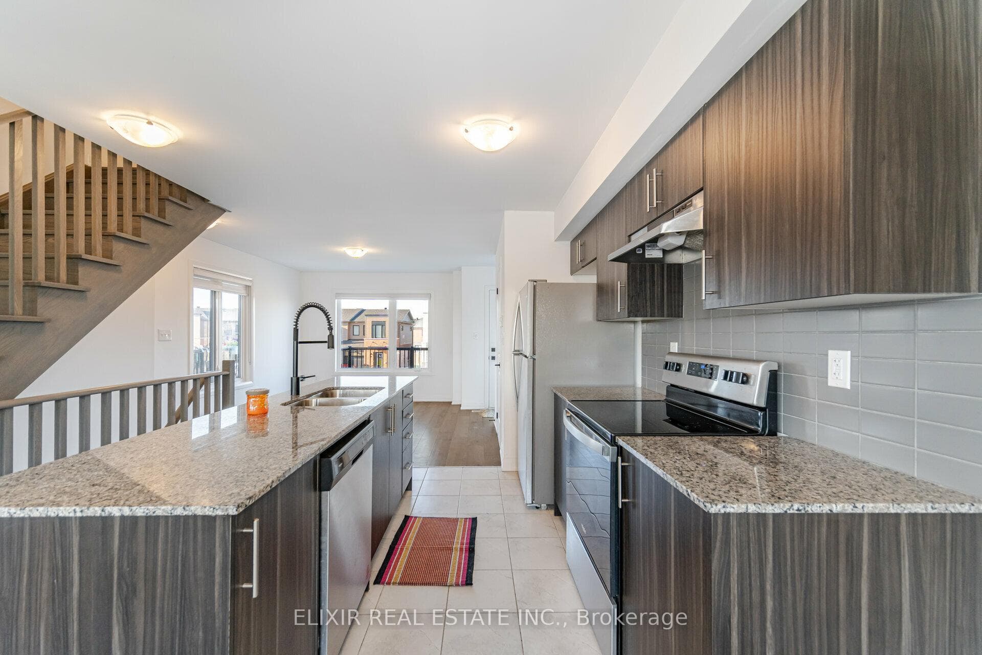 63 Fairlane Avenue photo 13