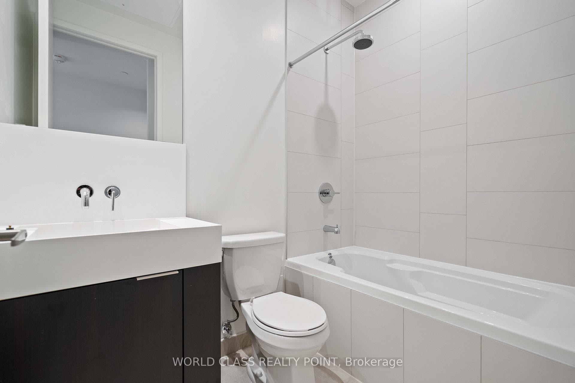 15 Lower Jarvis Street Unit 4303 photo 3
