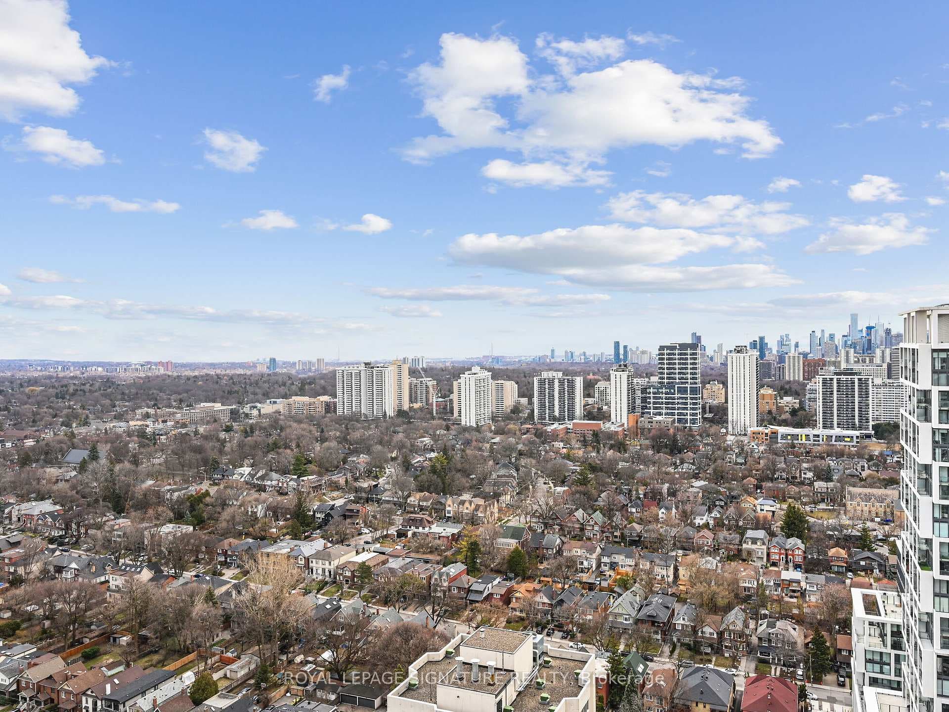 2191 Yonge Street Unit 3502 photo 21