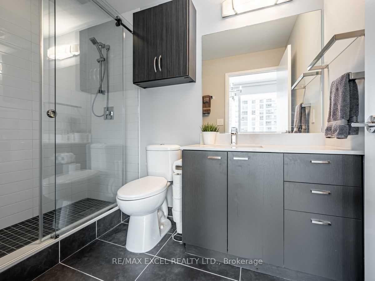 30 Roehampton Avenue Unit 619 photo 24