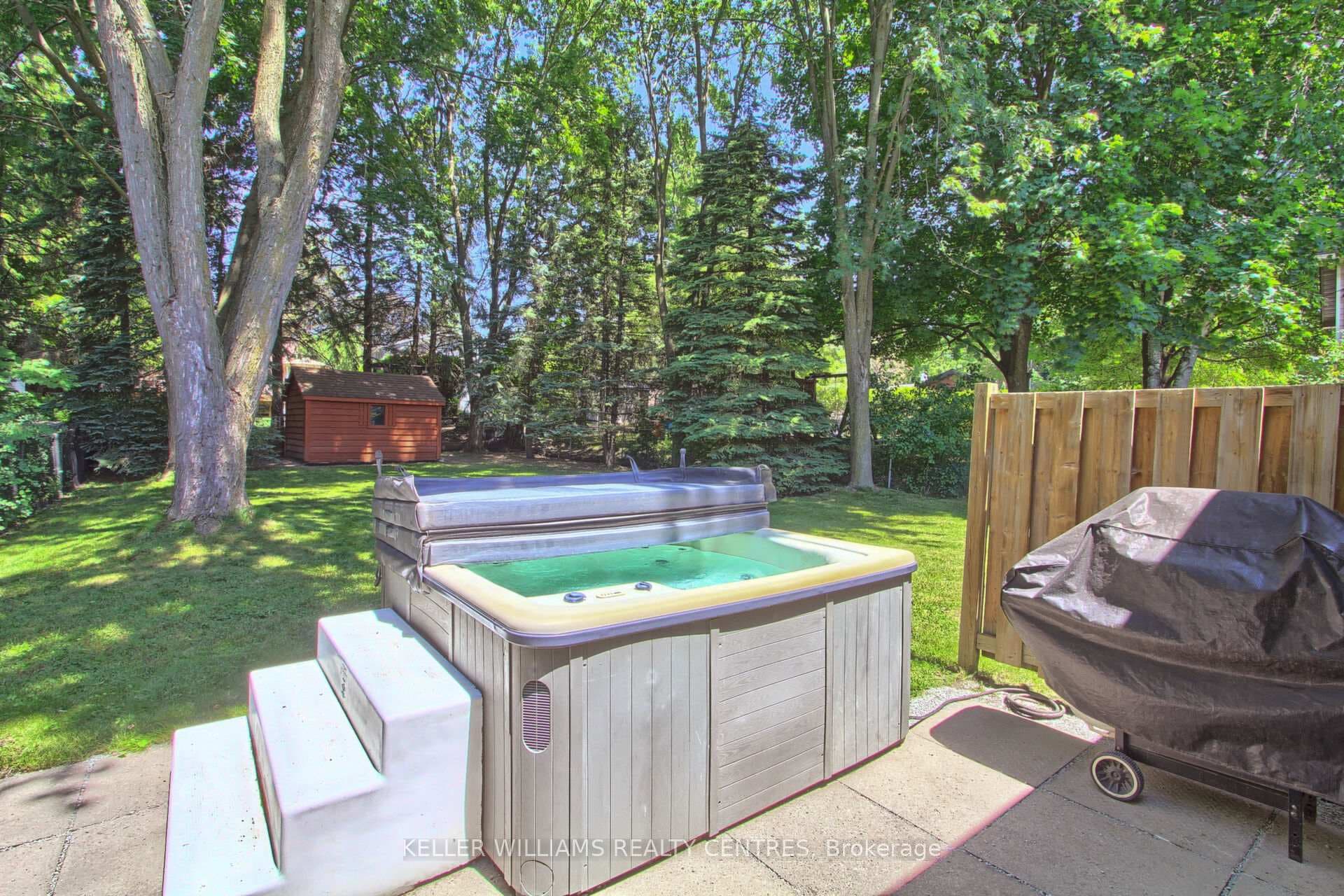 871 Elgin Street photo 27